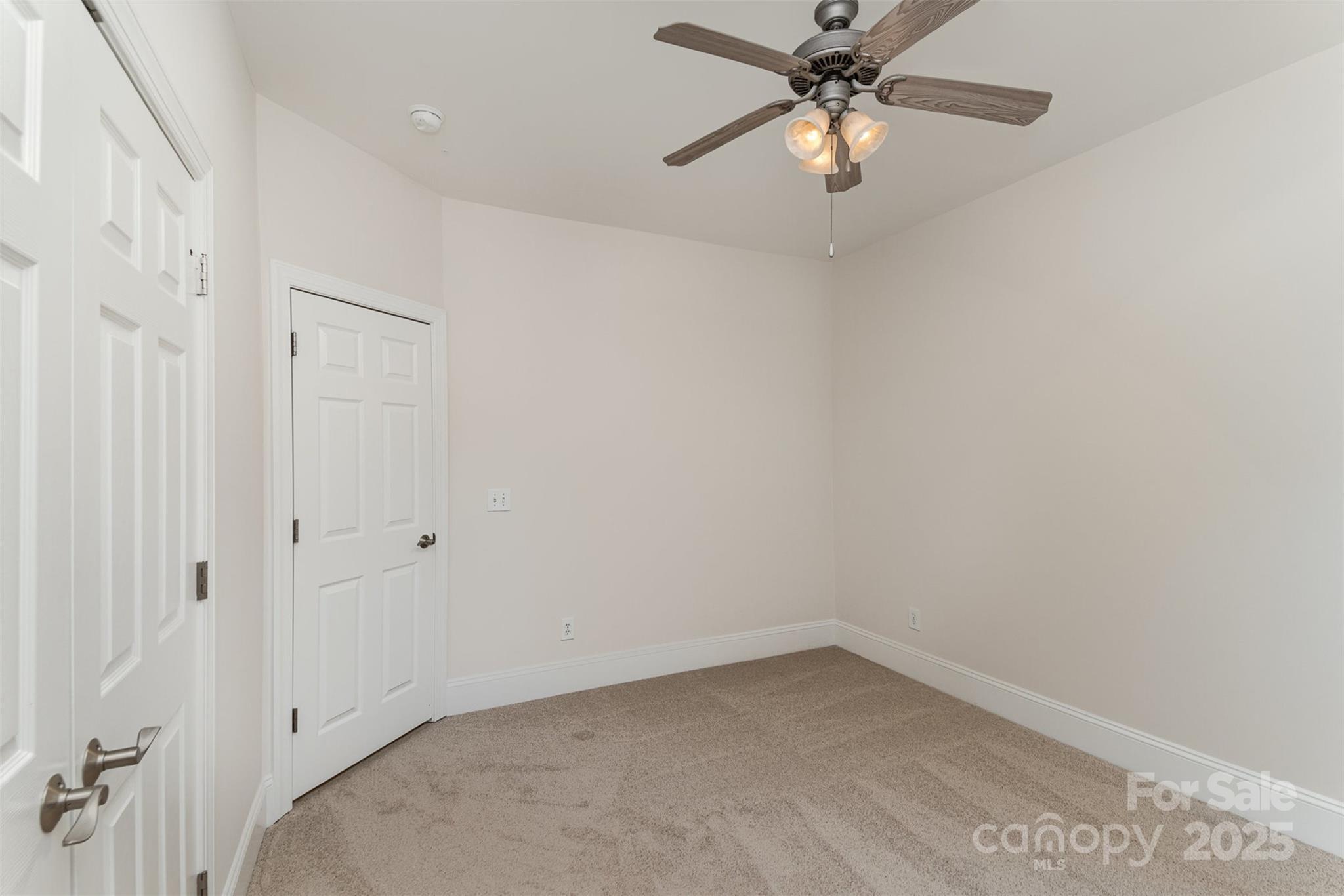 125 Whiterock Drive