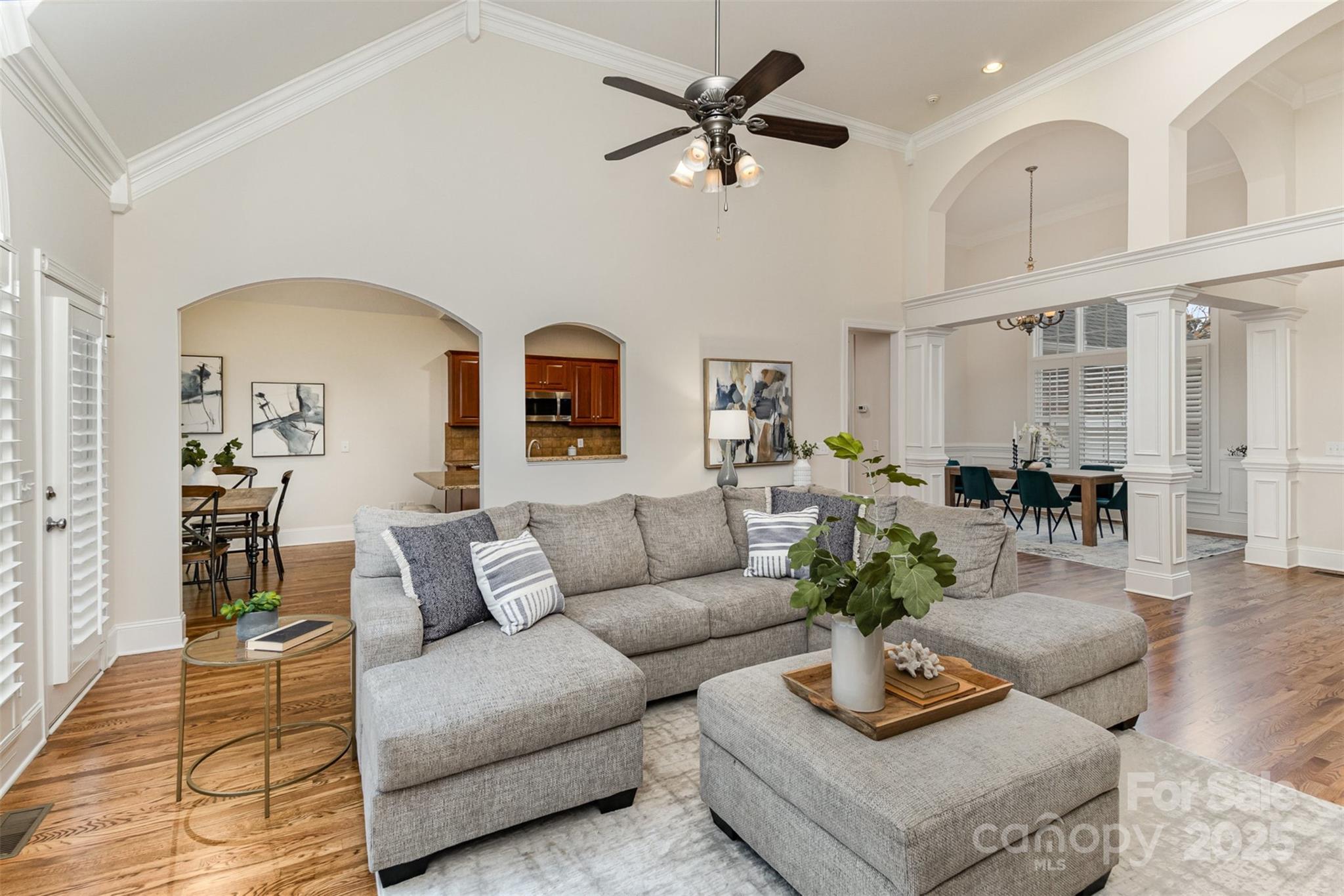 125 Whiterock Drive
