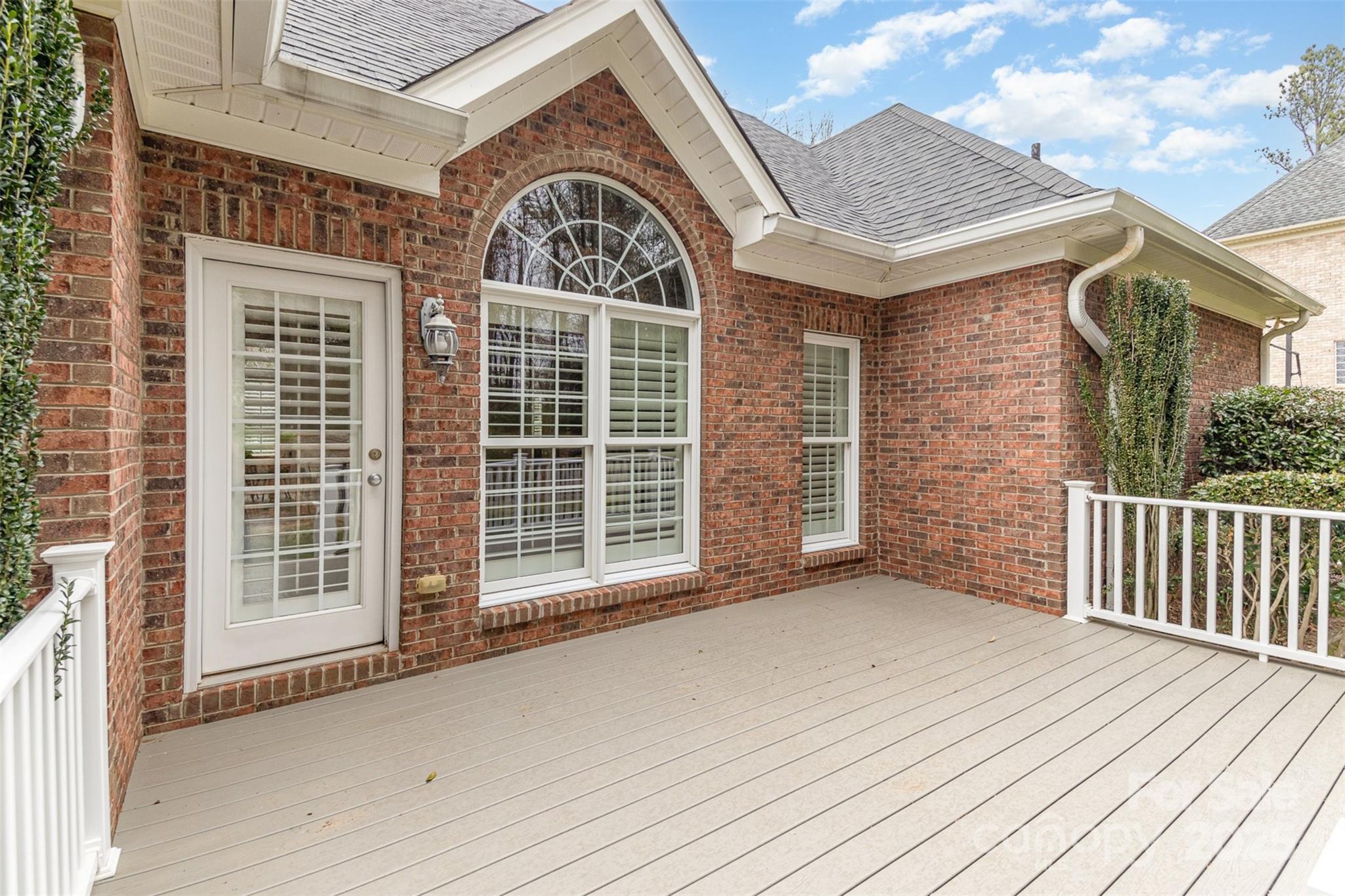 125 Whiterock Drive