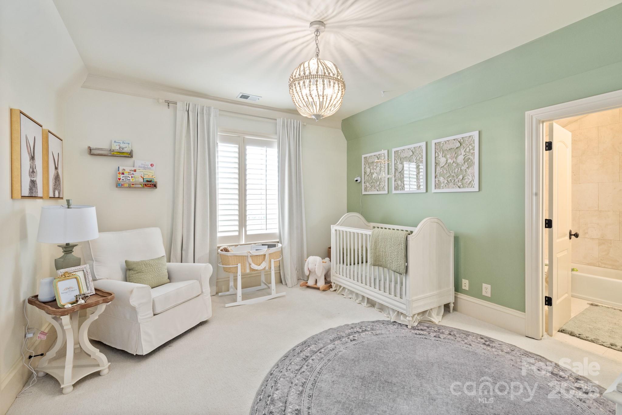 314 Royal Crescent Lane