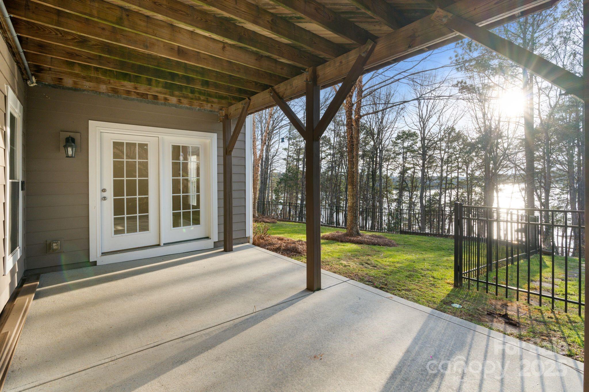 208 Woodwinds Drive