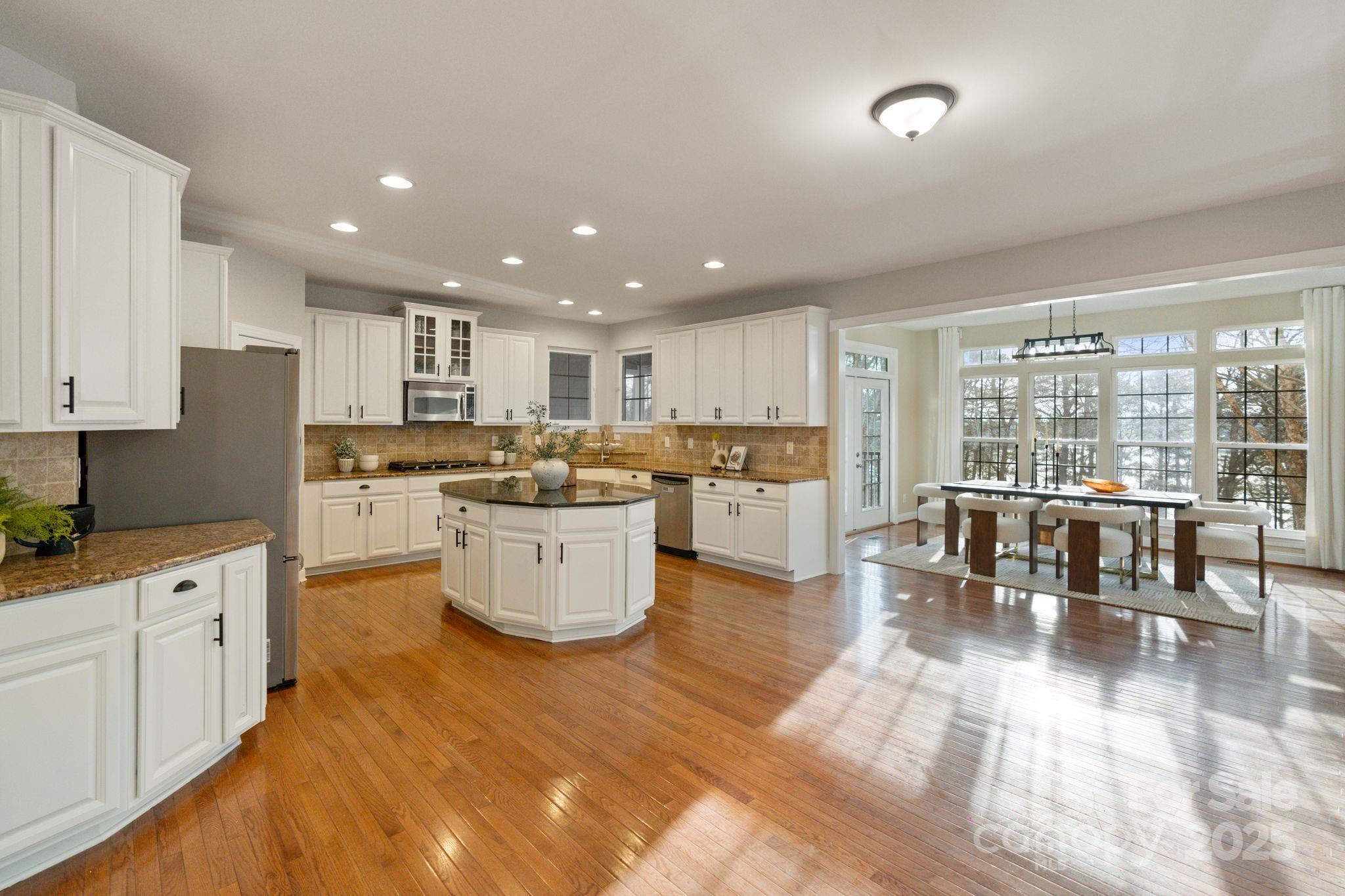 208 Woodwinds Drive