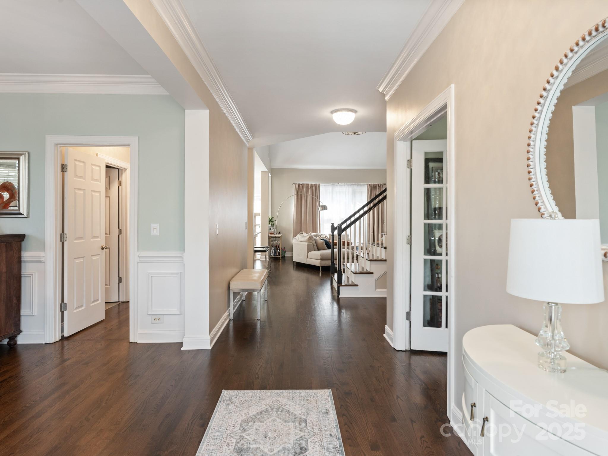 875 Stratford Run Drive