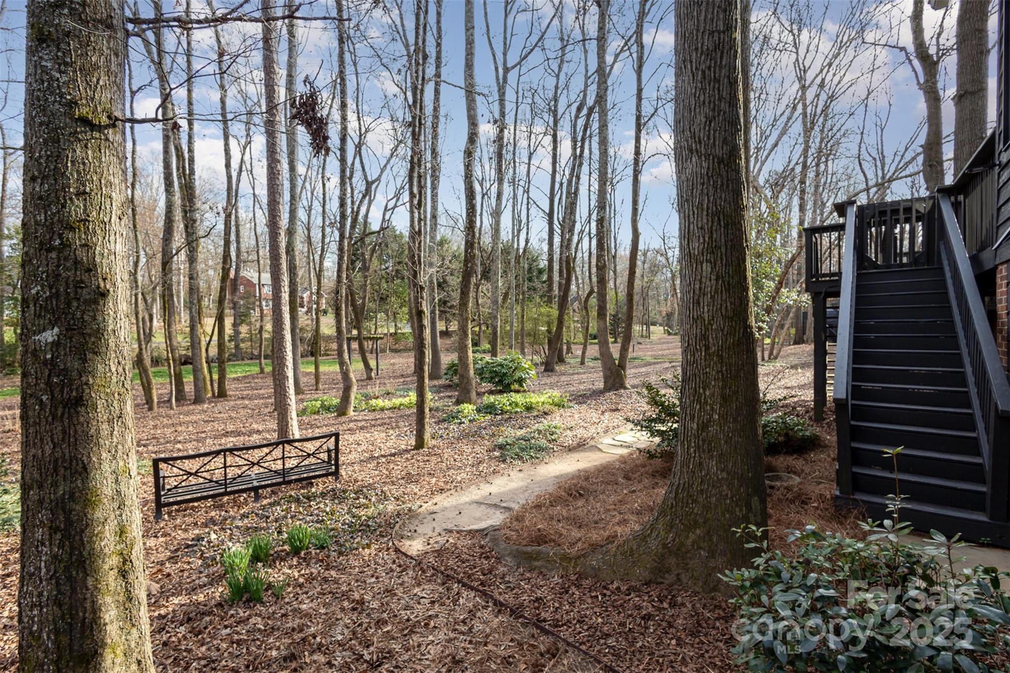 810 Bridgewood Drive