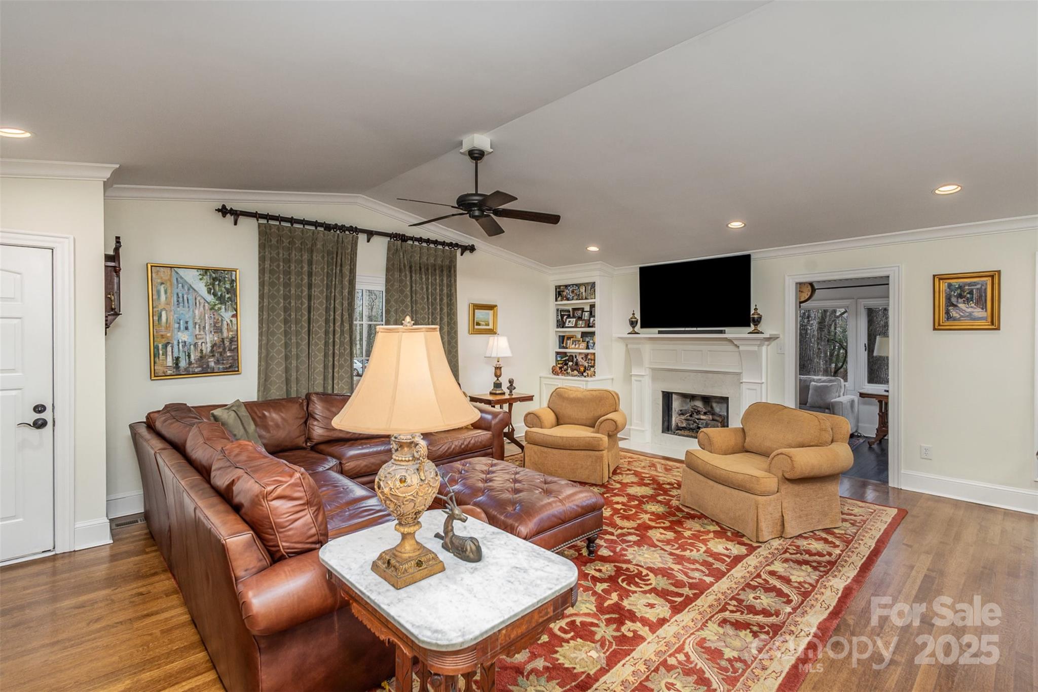 810 Bridgewood Drive