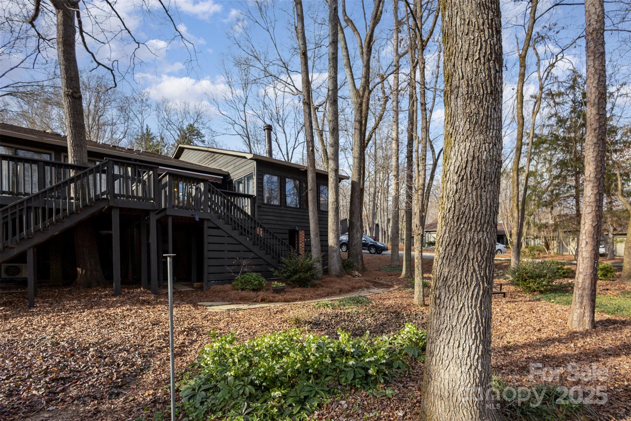 810 Bridgewood Drive