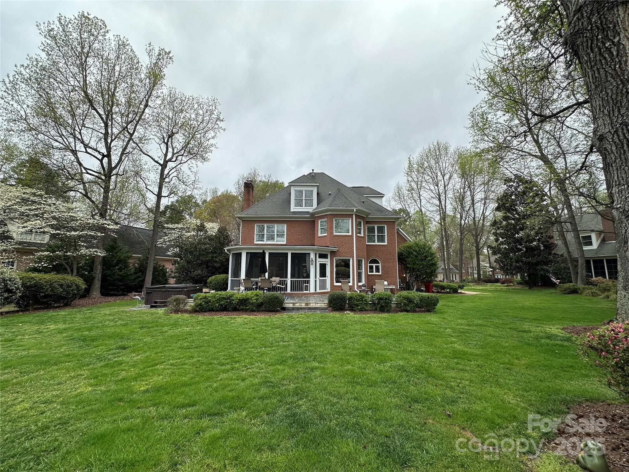 19622 River Falls Drive