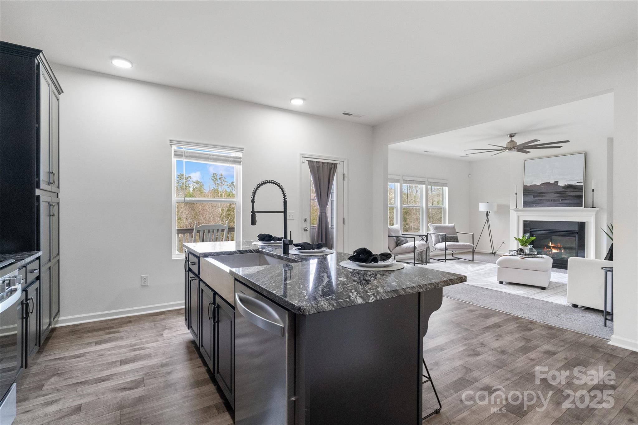 18607 Mainsail Court