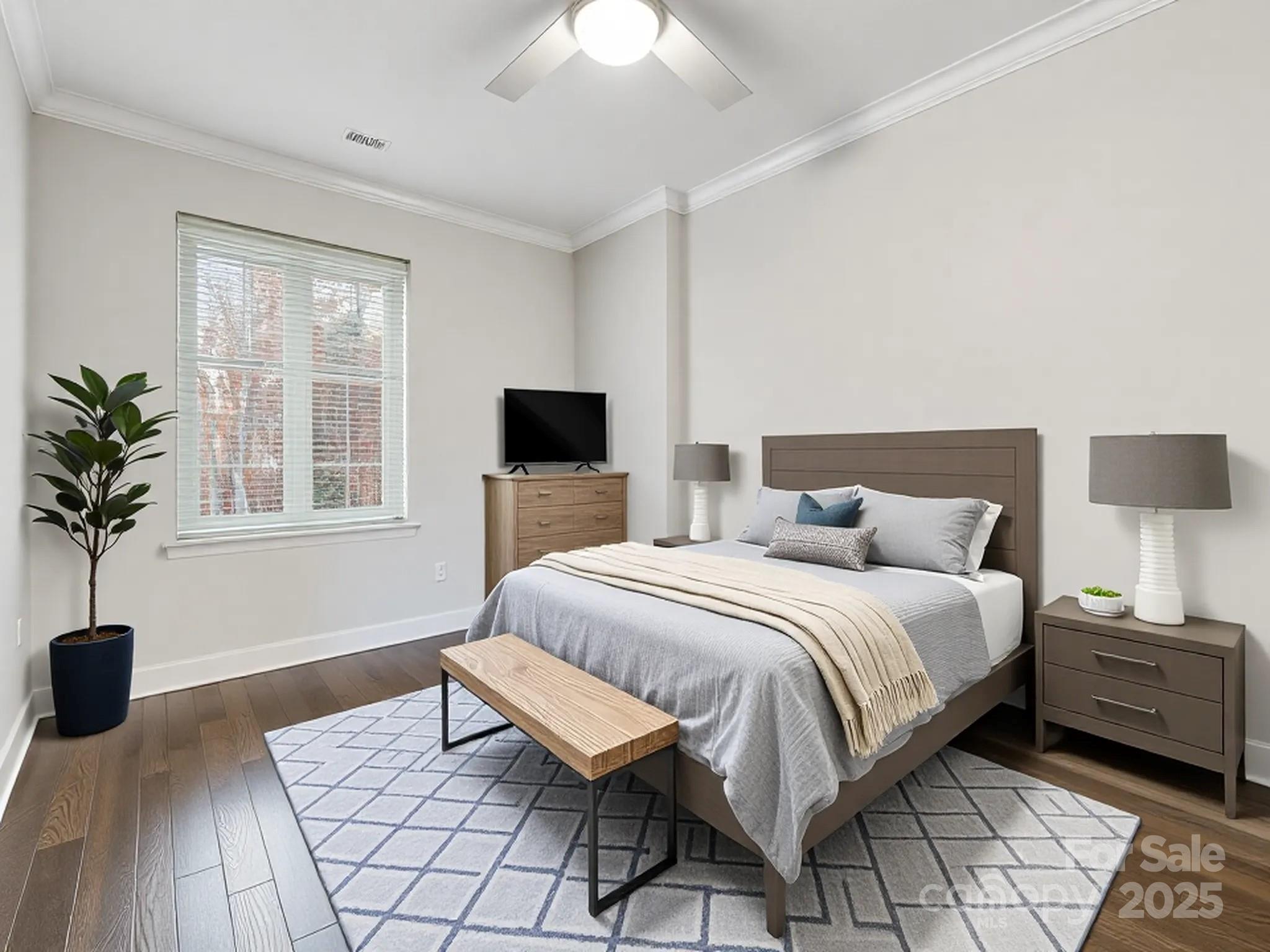 300 W 5th Street W Unit: 407