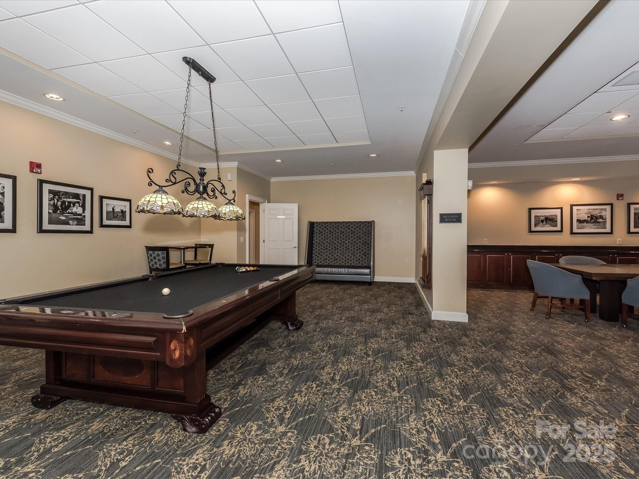 300 W 5th Street W Unit: 407