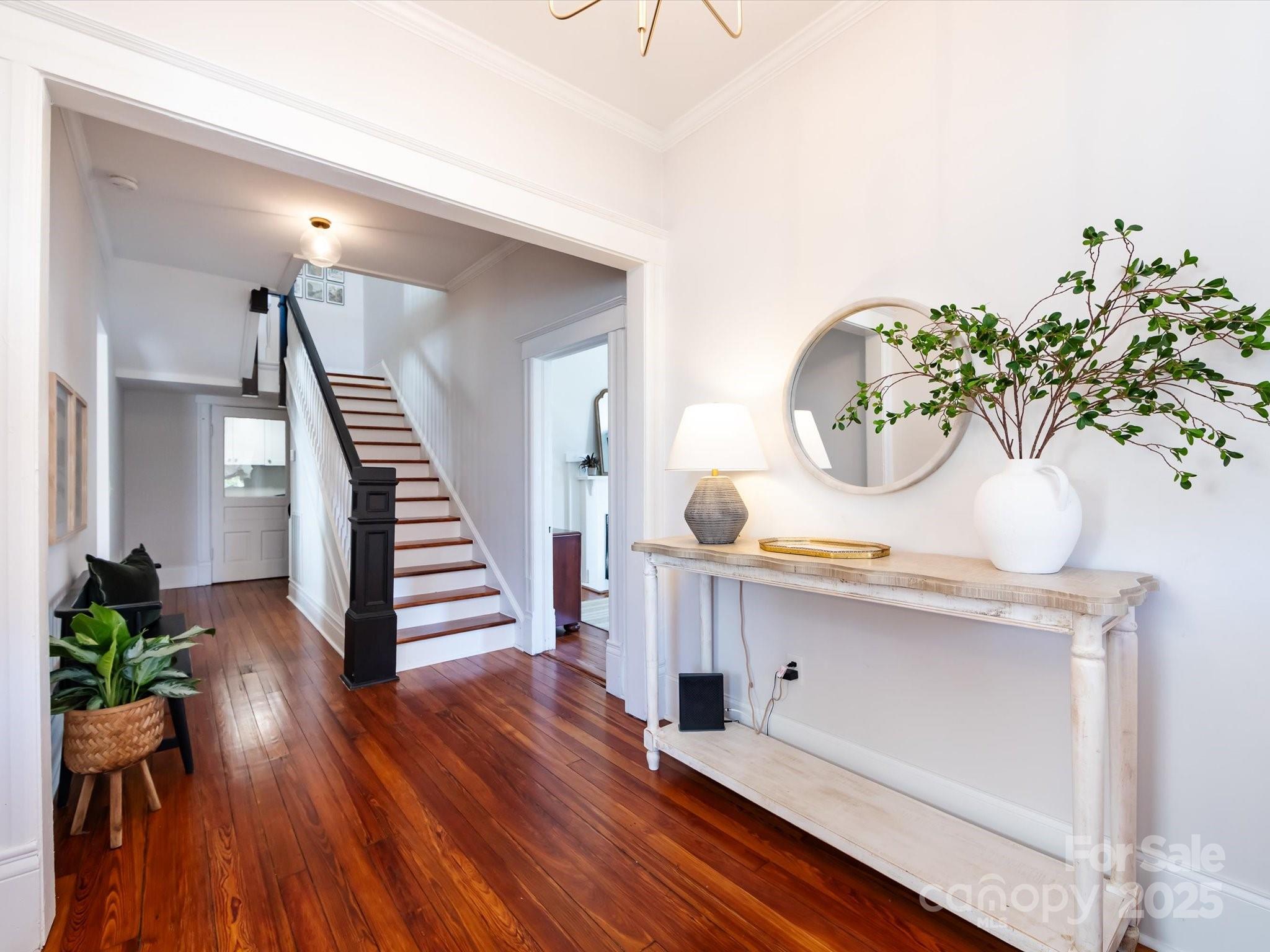 225 Marion Street