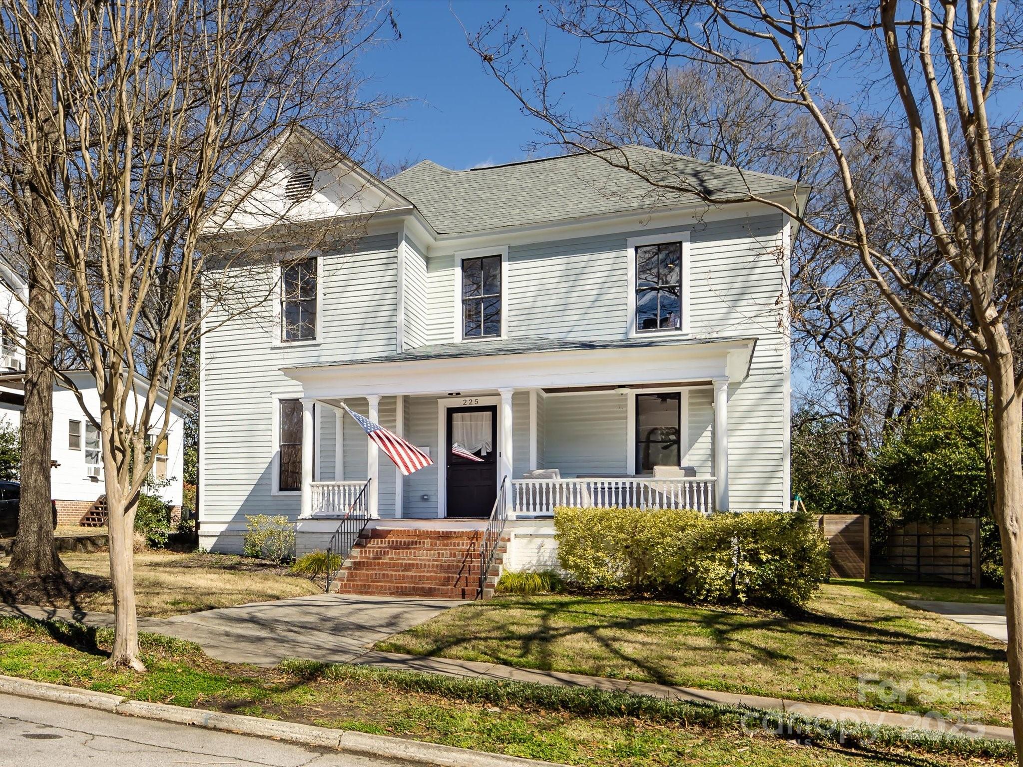225 Marion Street