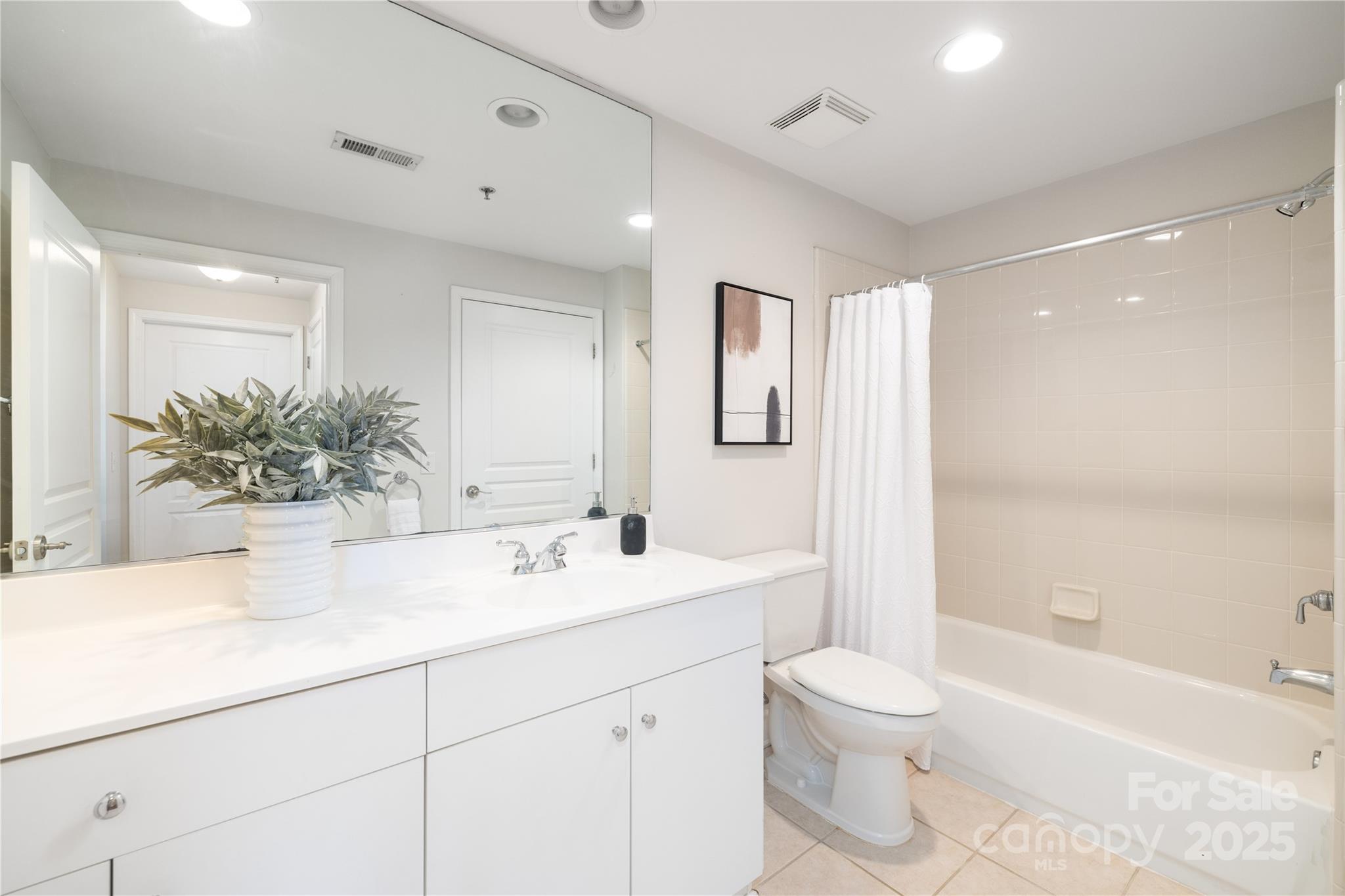 1320 Fillmore Street Unit: 419