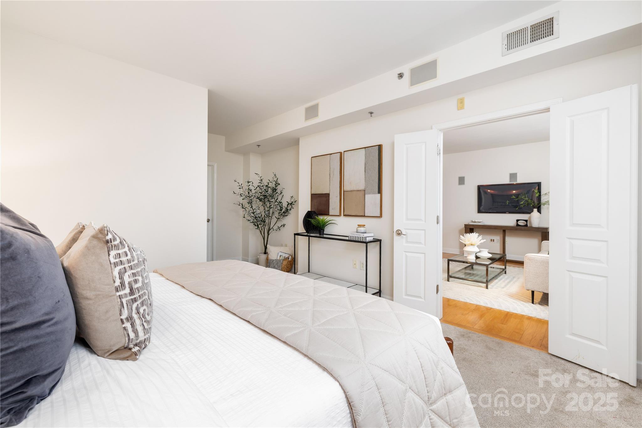 1320 Fillmore Street Unit: 419