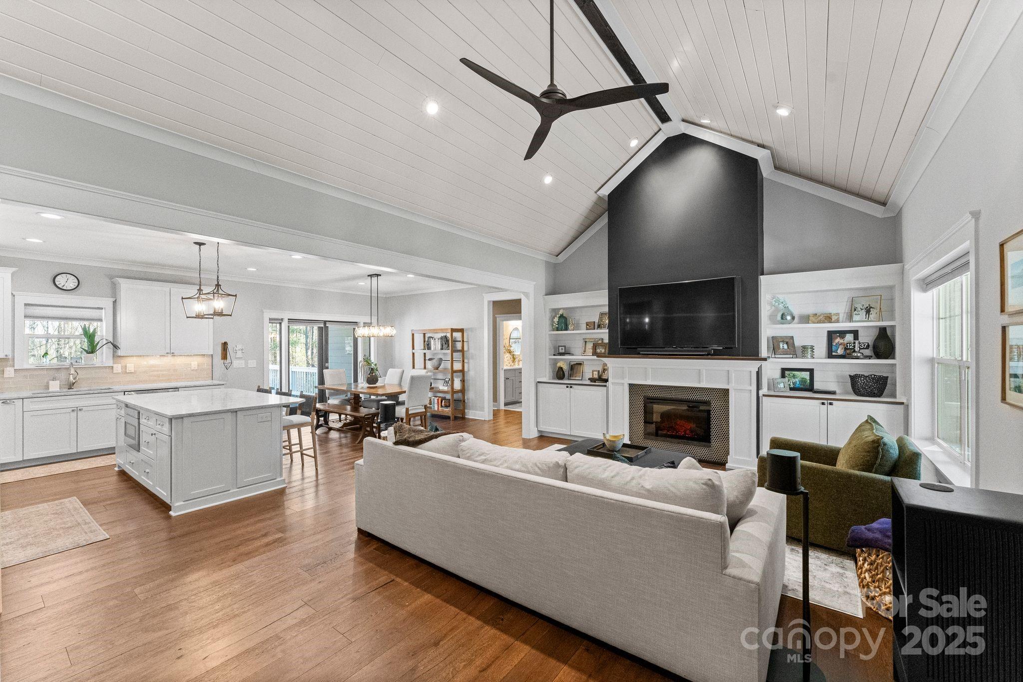 4300 Gail Lane