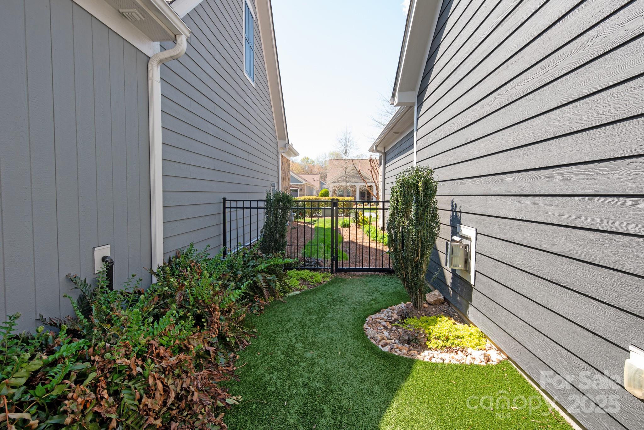 1128 Avalon Place
