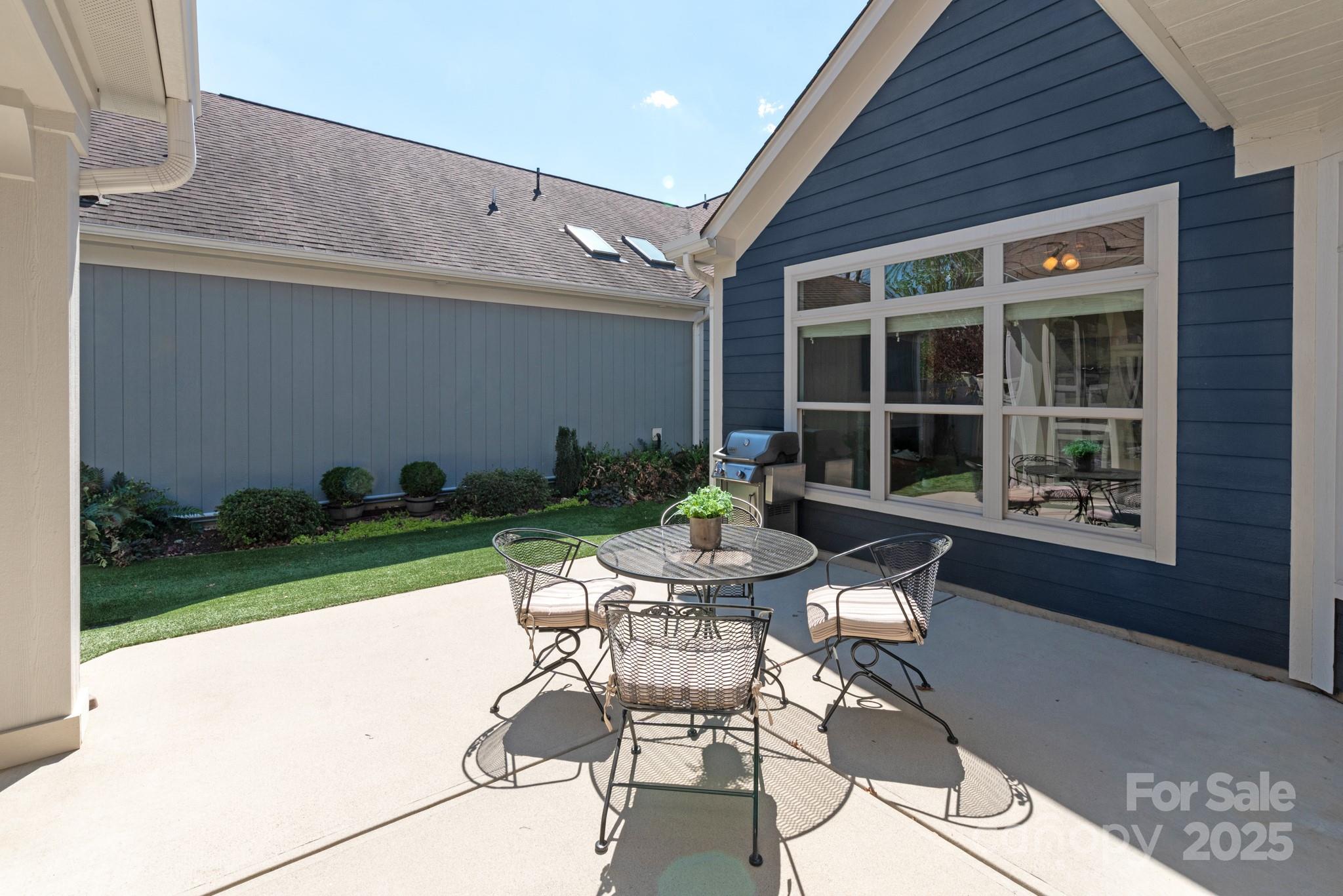 1128 Avalon Place