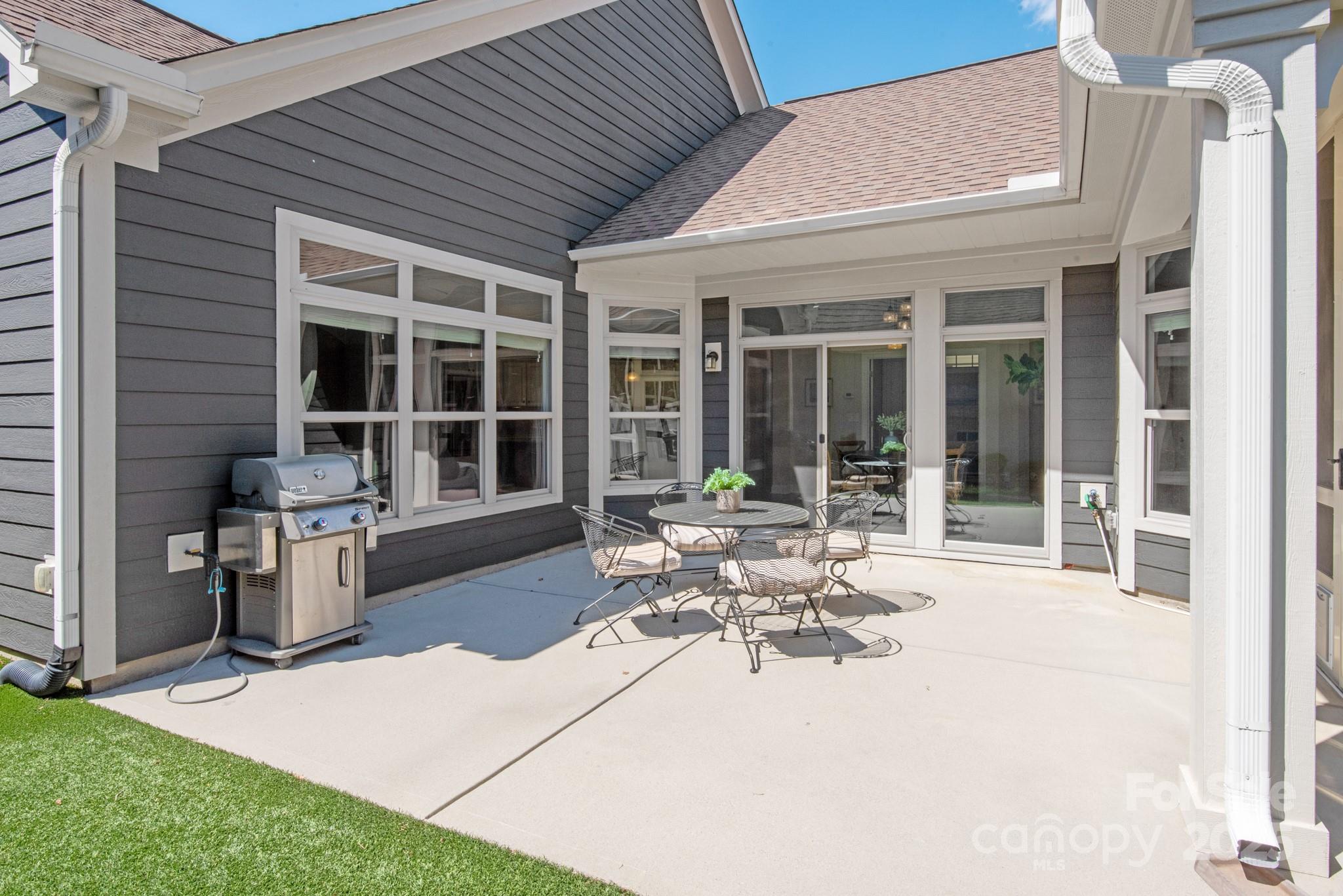 1128 Avalon Place