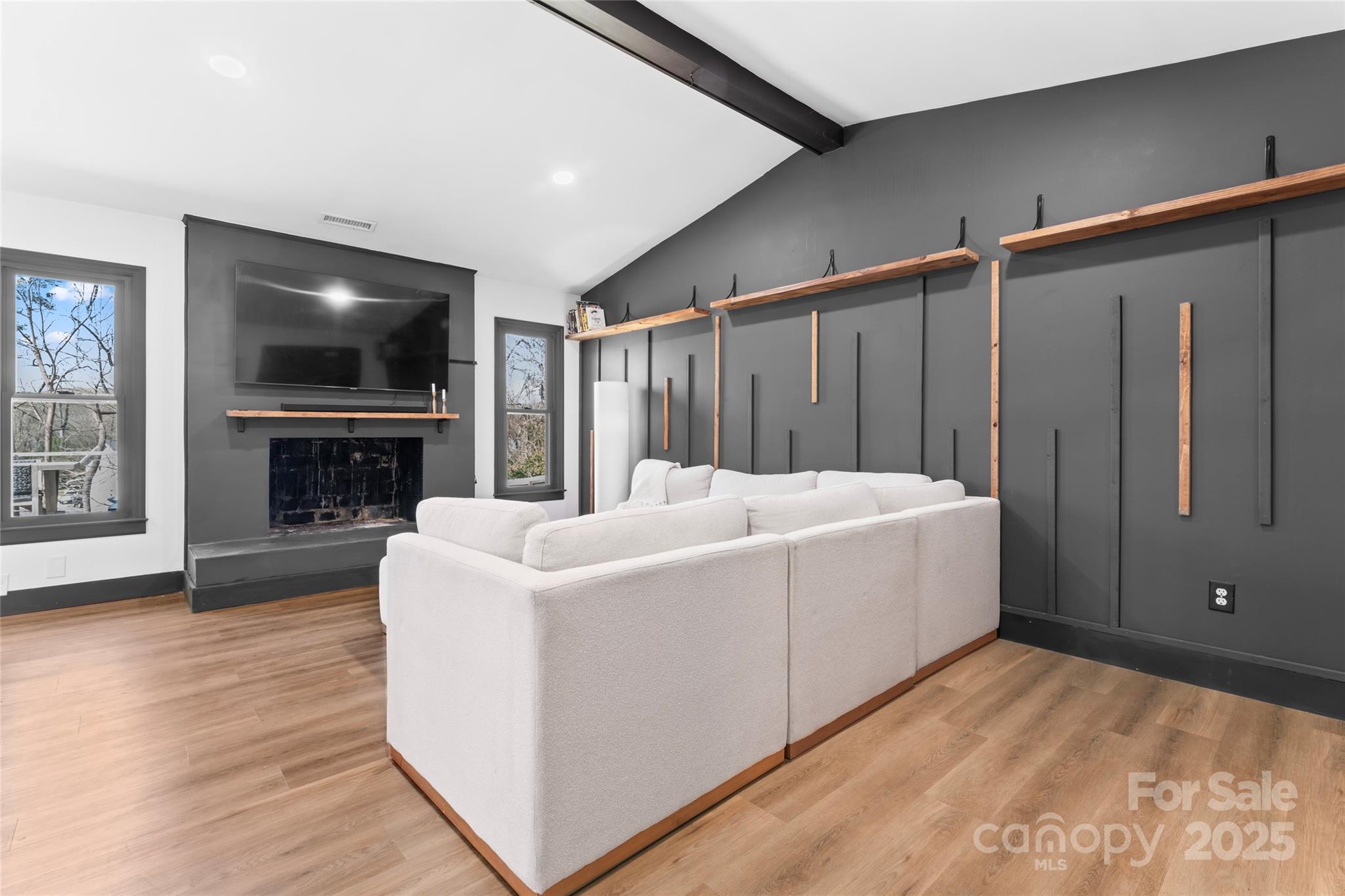 5501 Joyce Drive Unit: 27