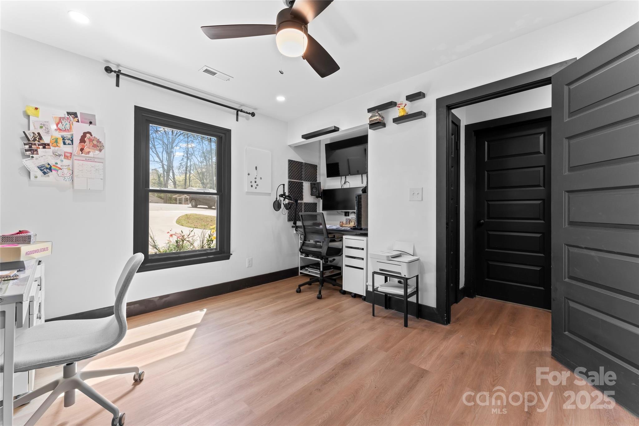 5501 Joyce Drive Unit: 27