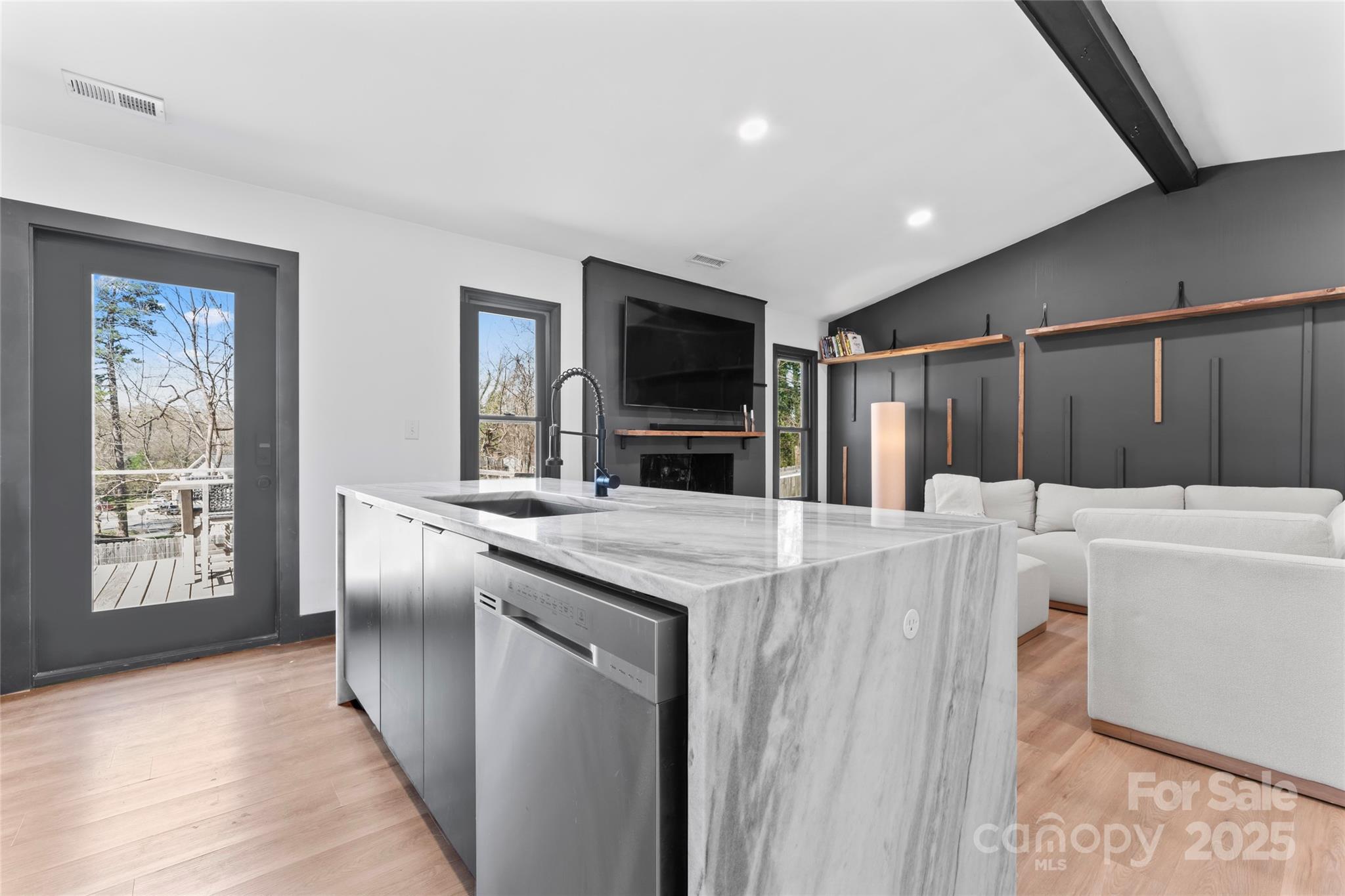 5501 Joyce Drive Unit: 27