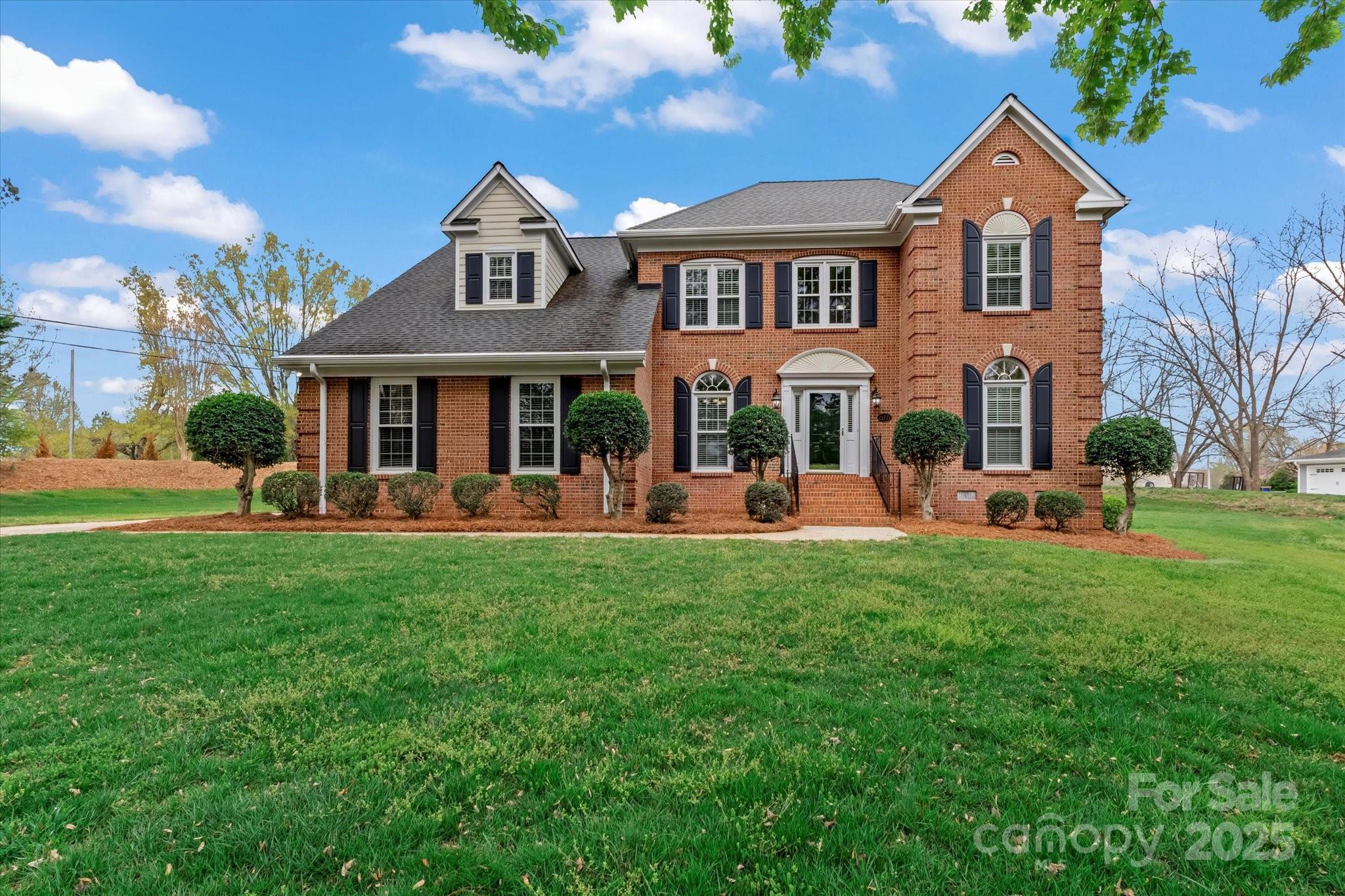 21721 Shoveller Court