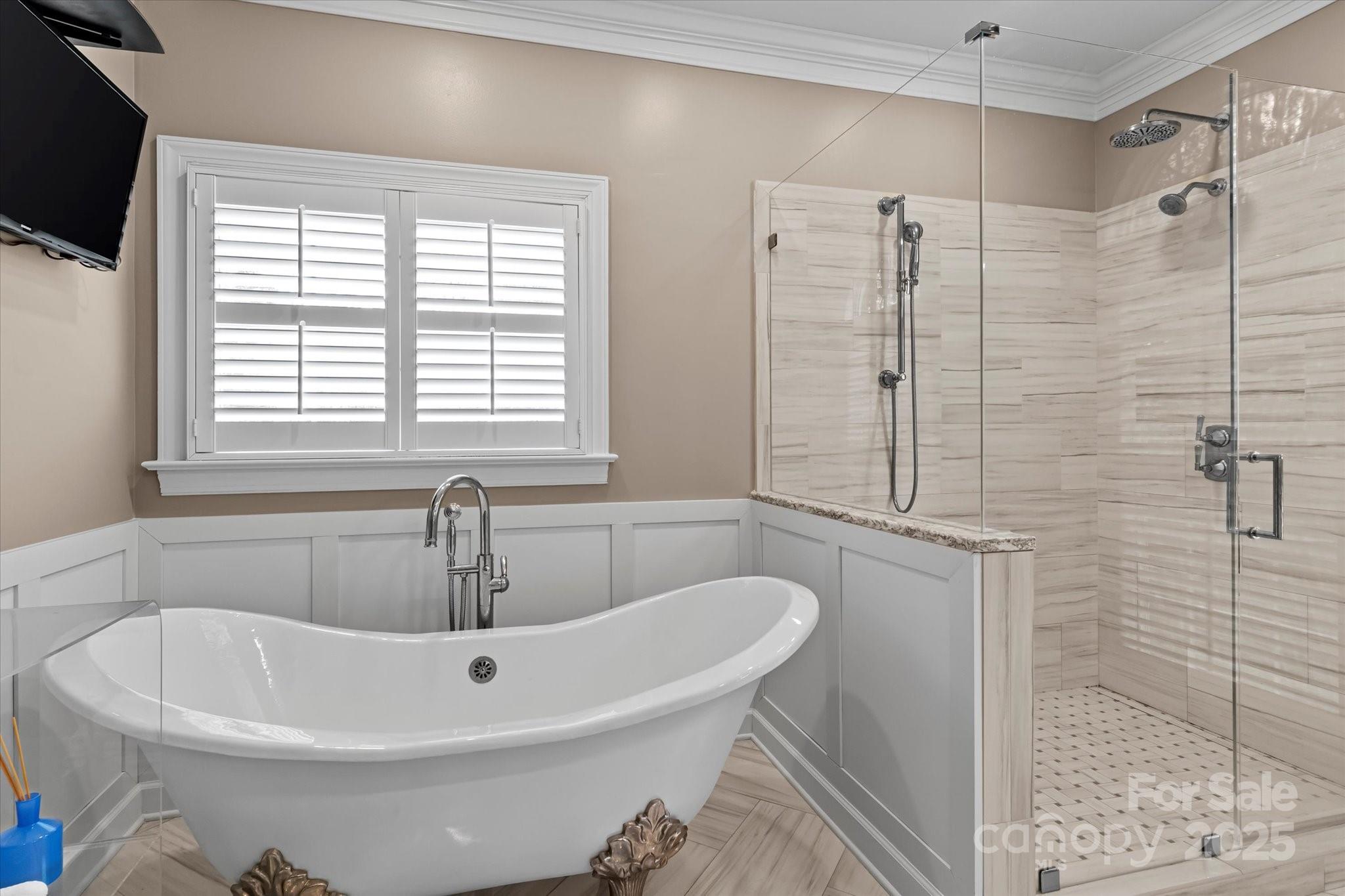 21721 Shoveller Court