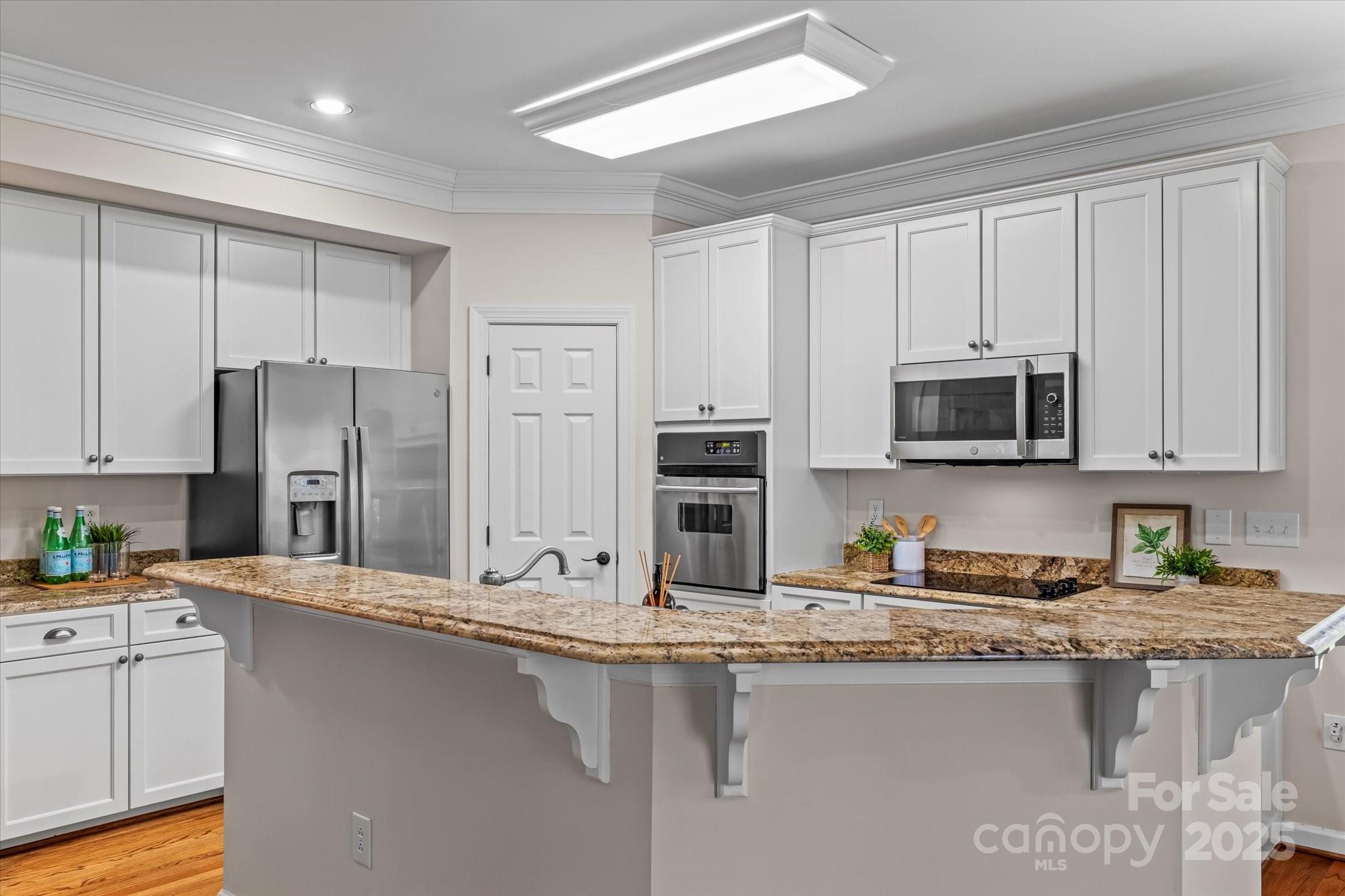 21721 Shoveller Court