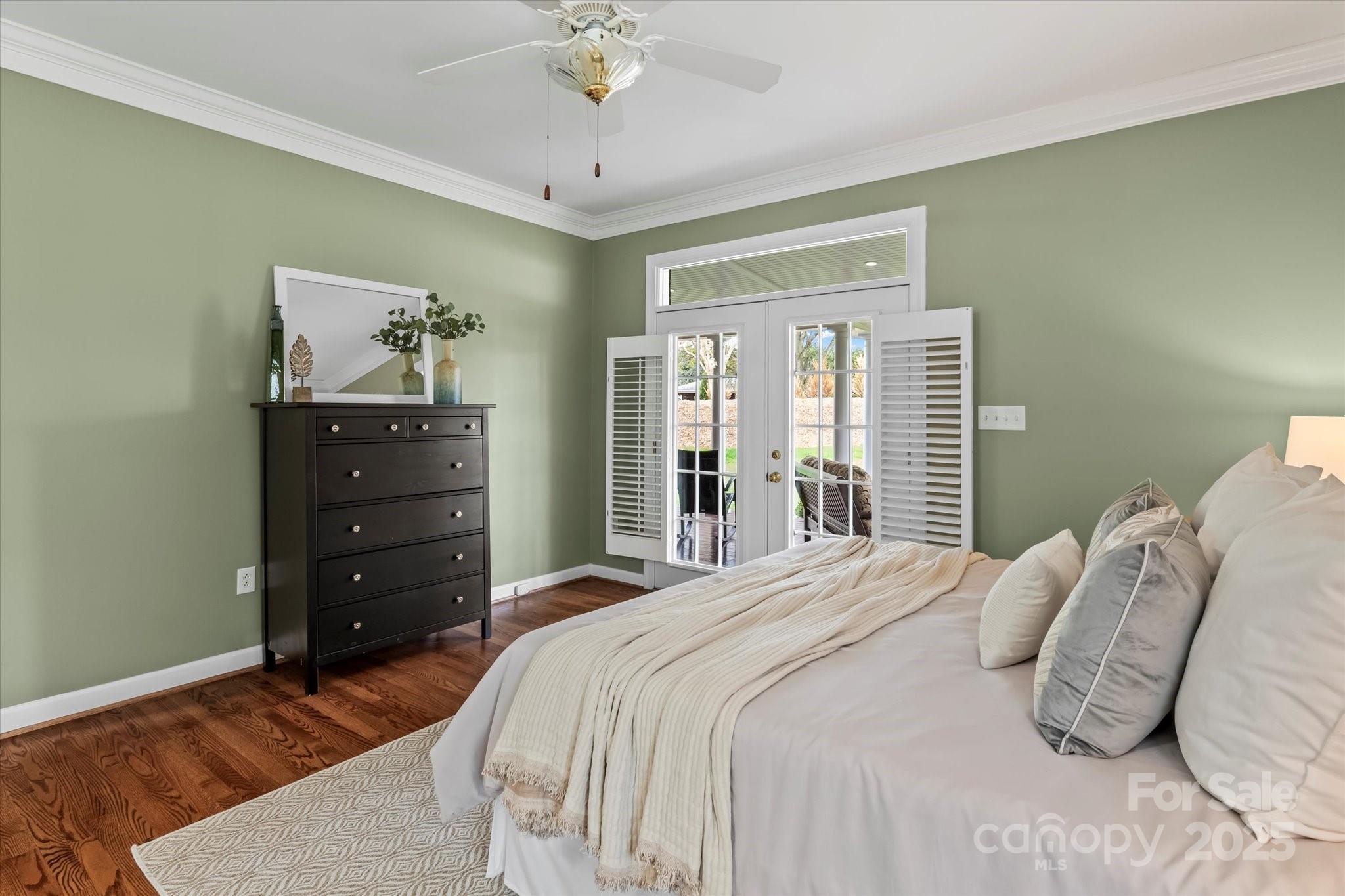 21721 Shoveller Court