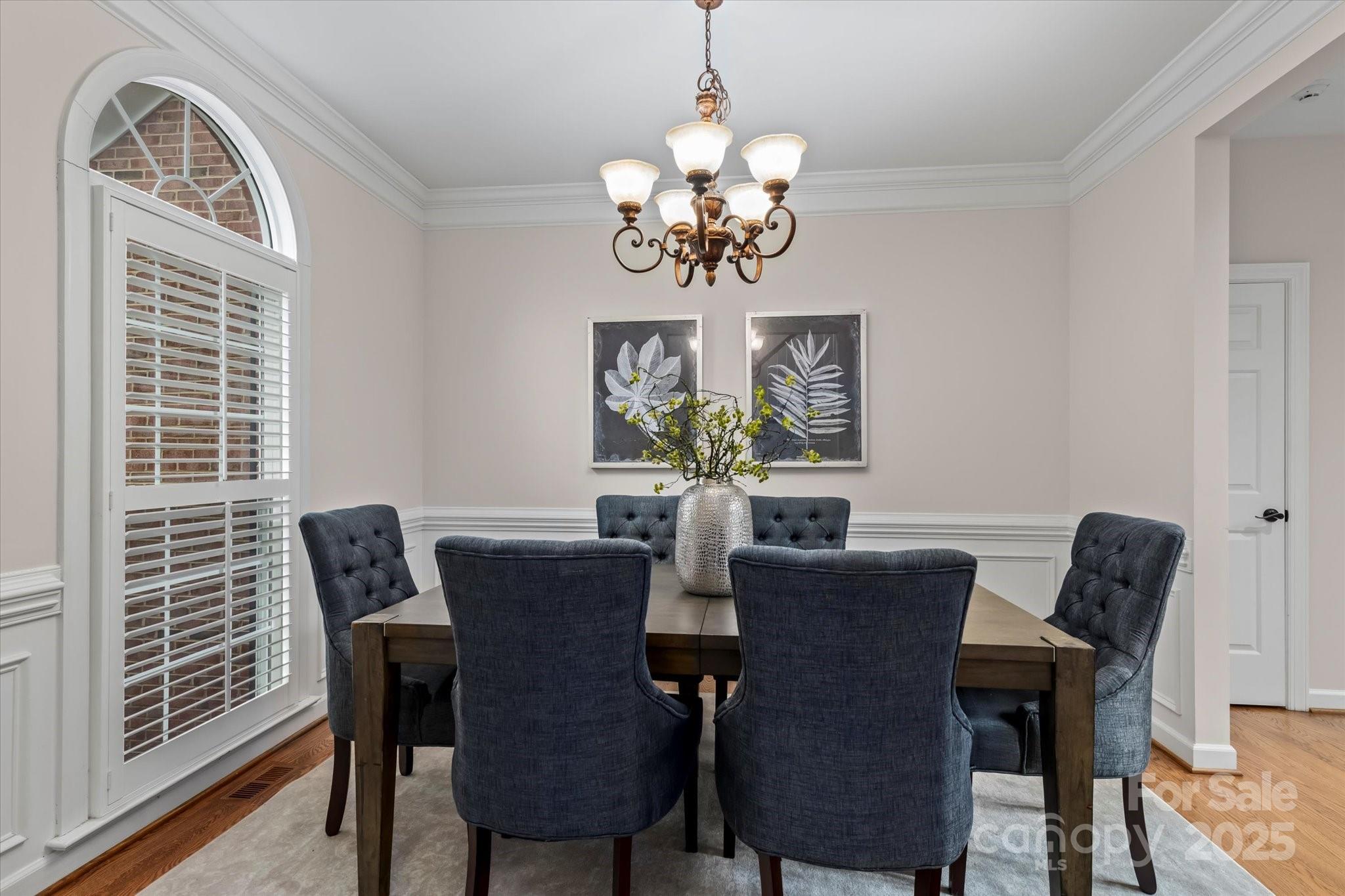 21721 Shoveller Court