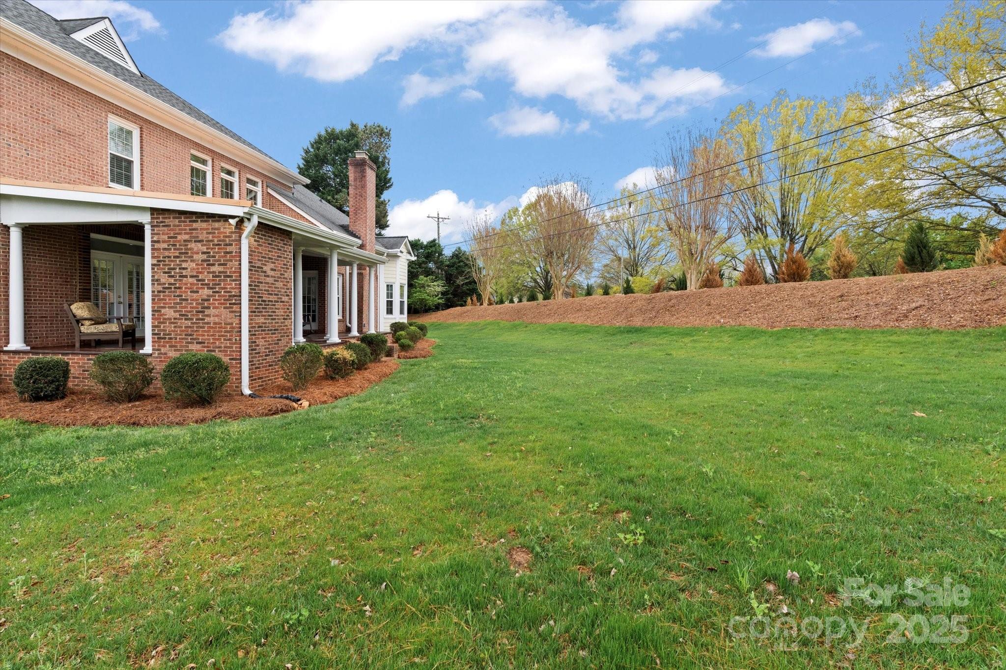 21721 Shoveller Court