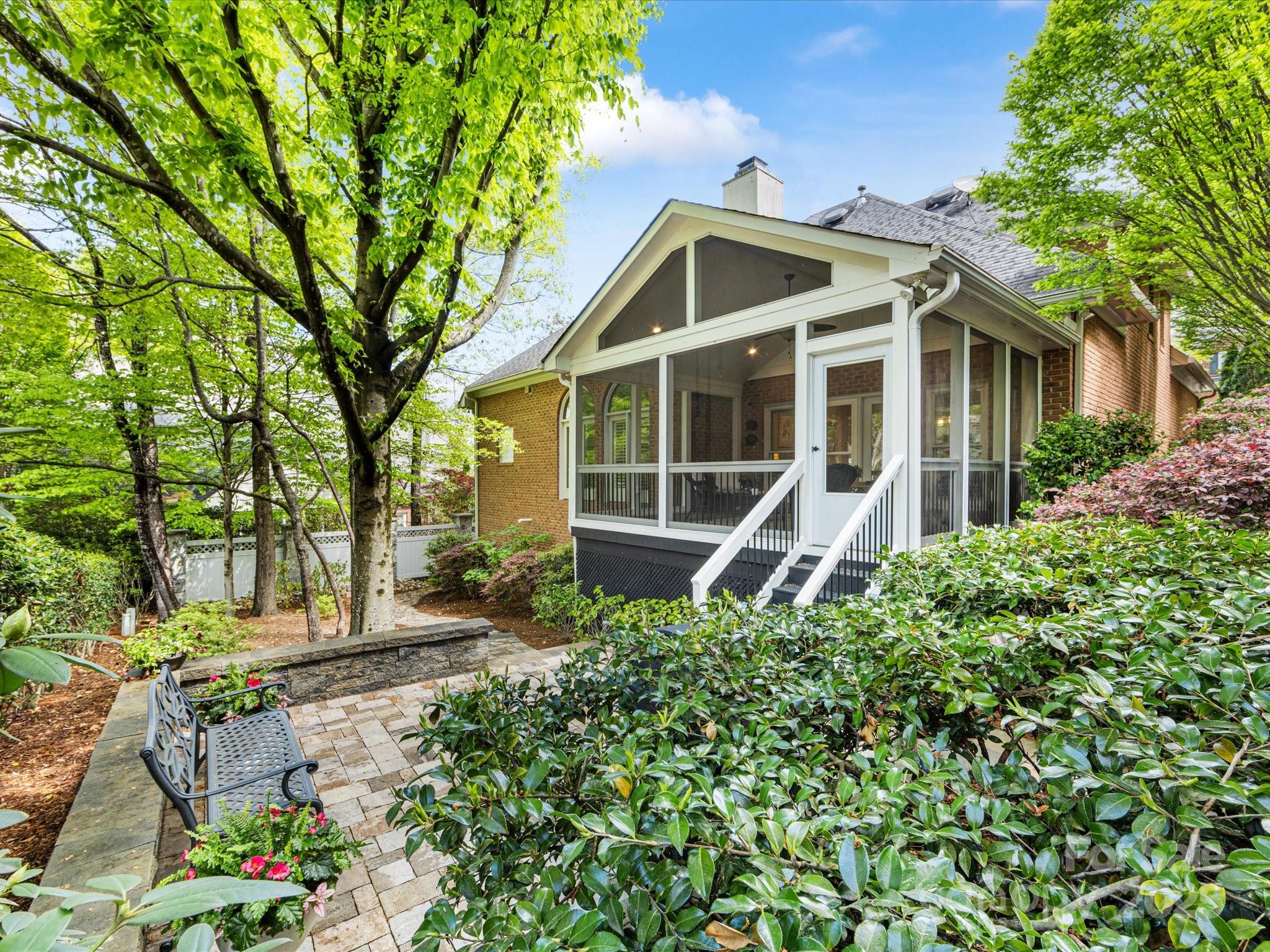 10626 Newberry Park Lane