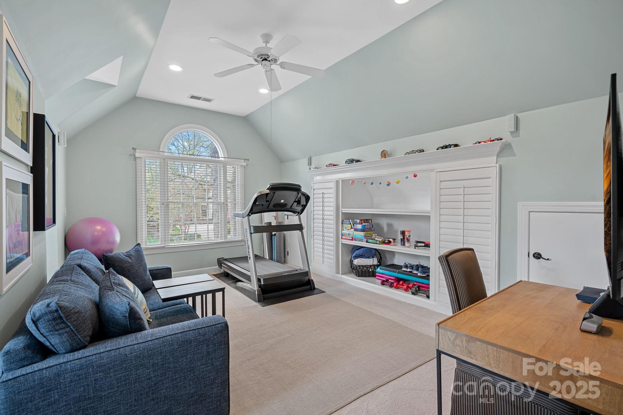 18418 Turnberry Court