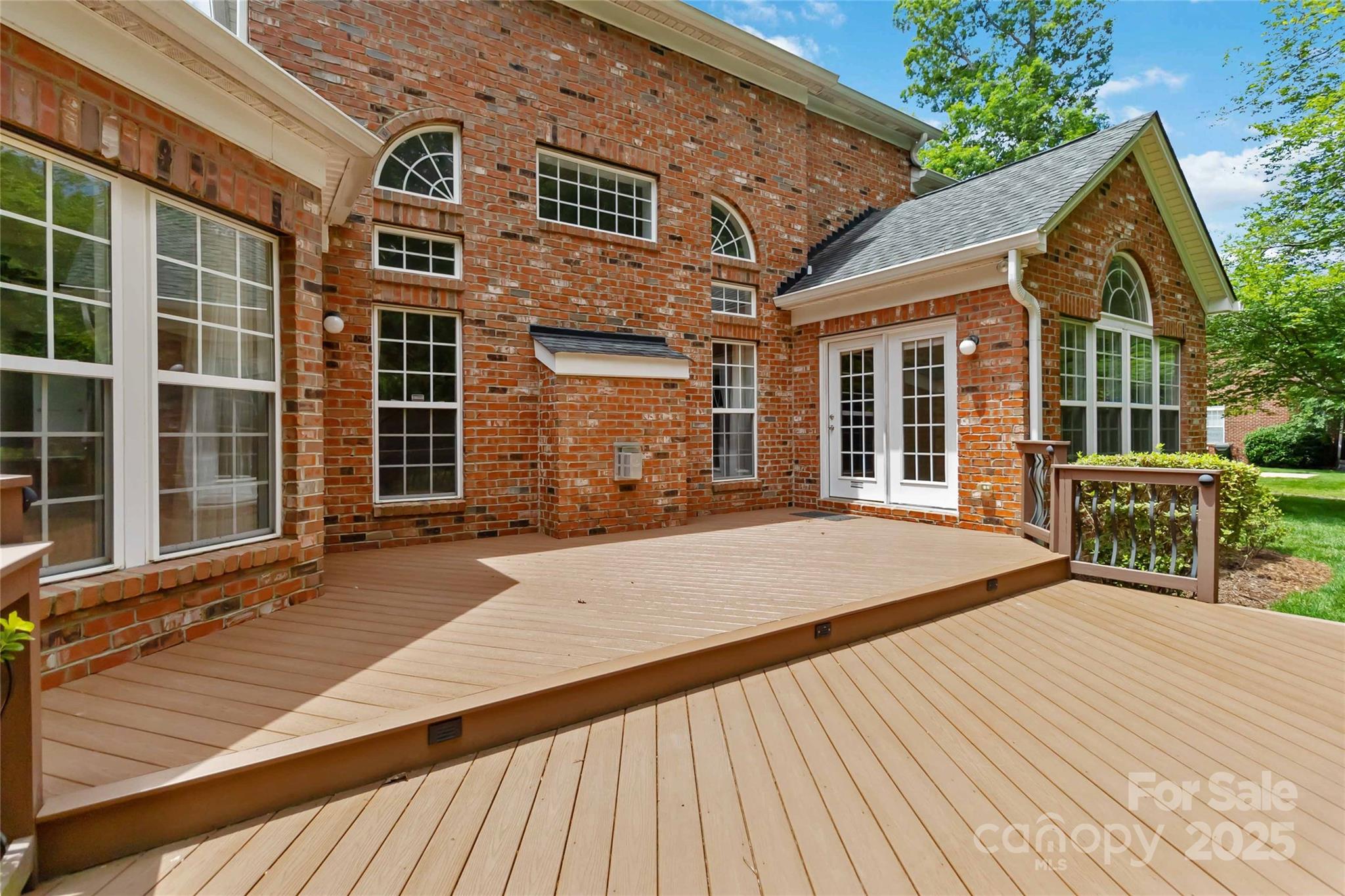 7302 Yellowhorn Trail