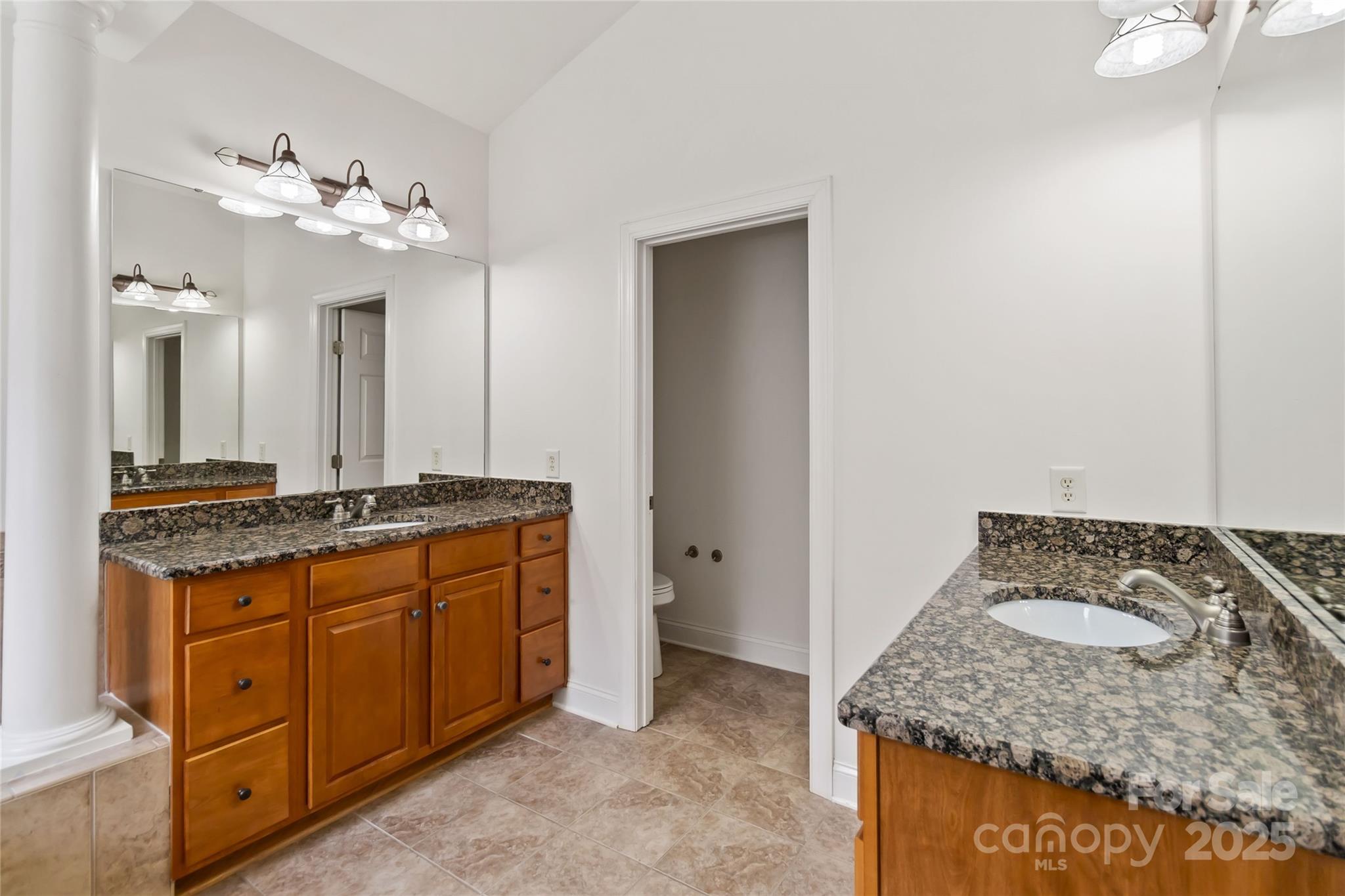 7302 Yellowhorn Trail