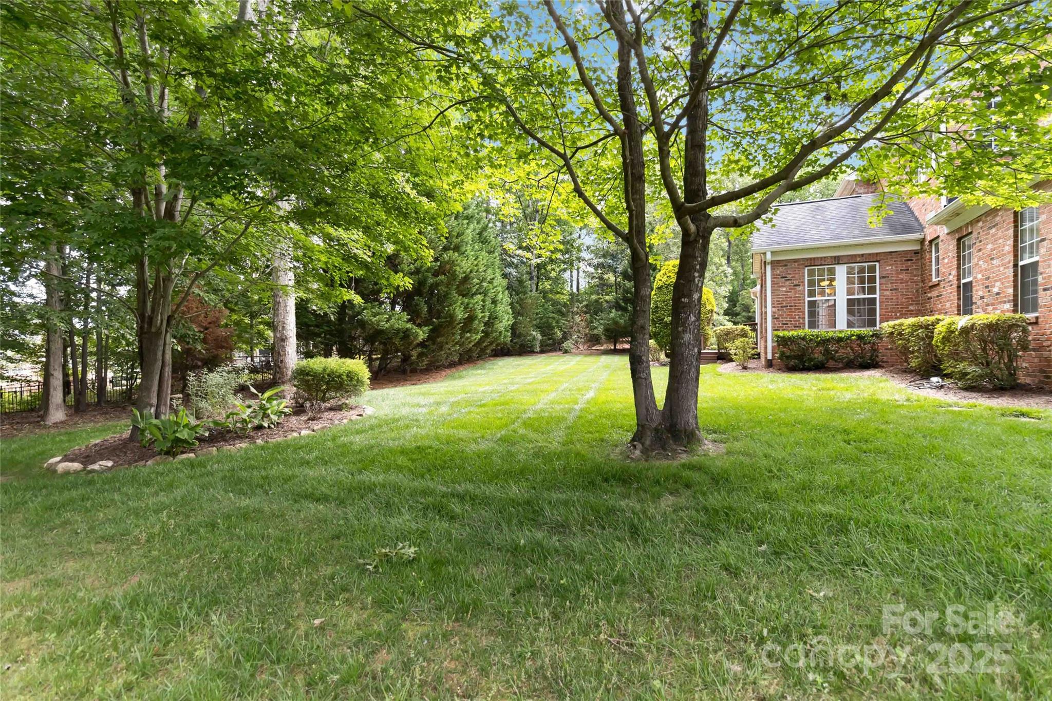 7302 Yellowhorn Trail