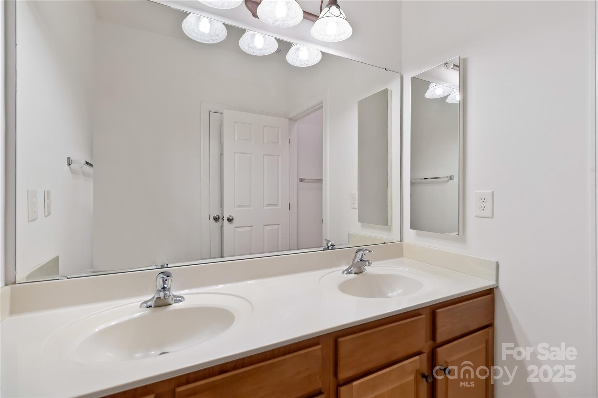 7302 Yellowhorn Trail