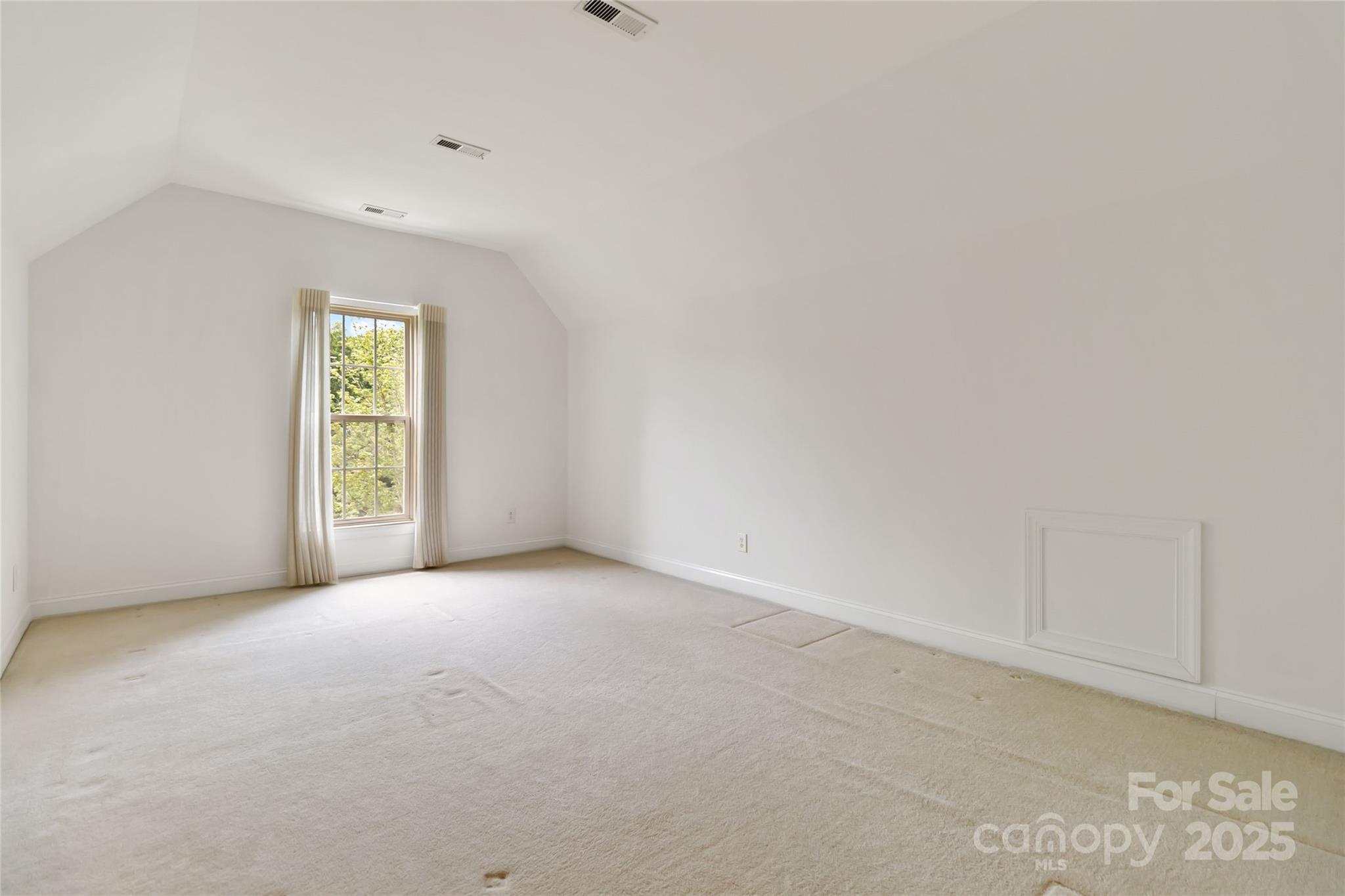 7302 Yellowhorn Trail