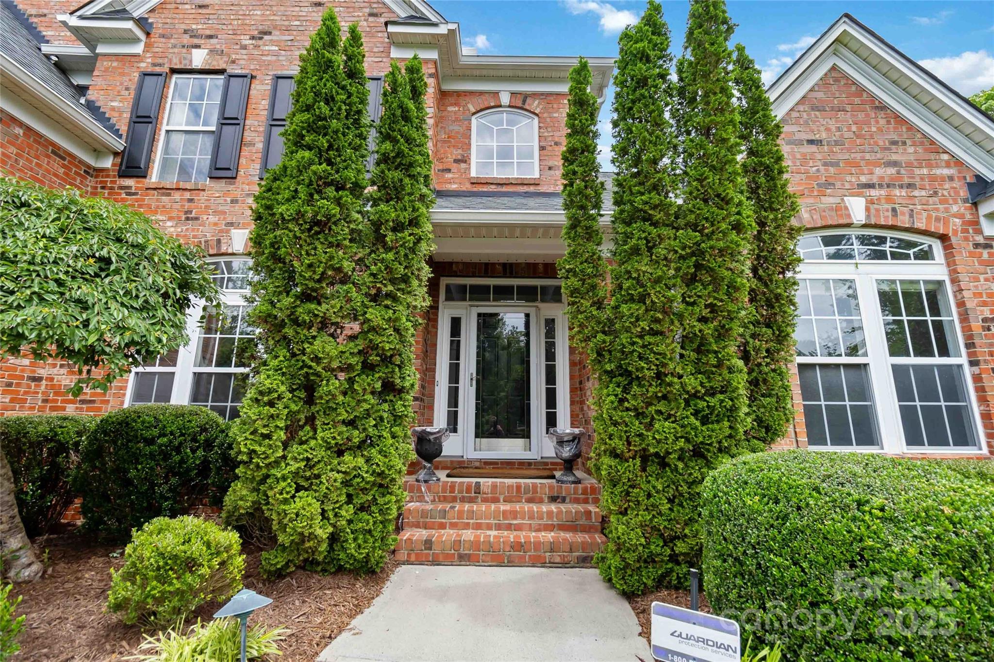 7302 Yellowhorn Trail