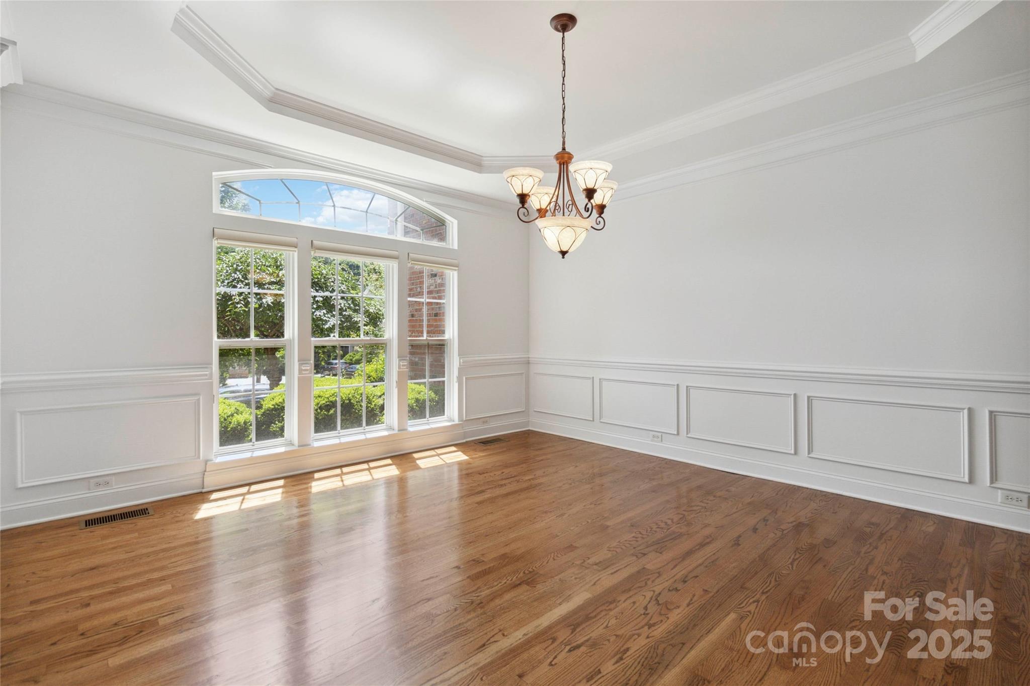 7302 Yellowhorn Trail