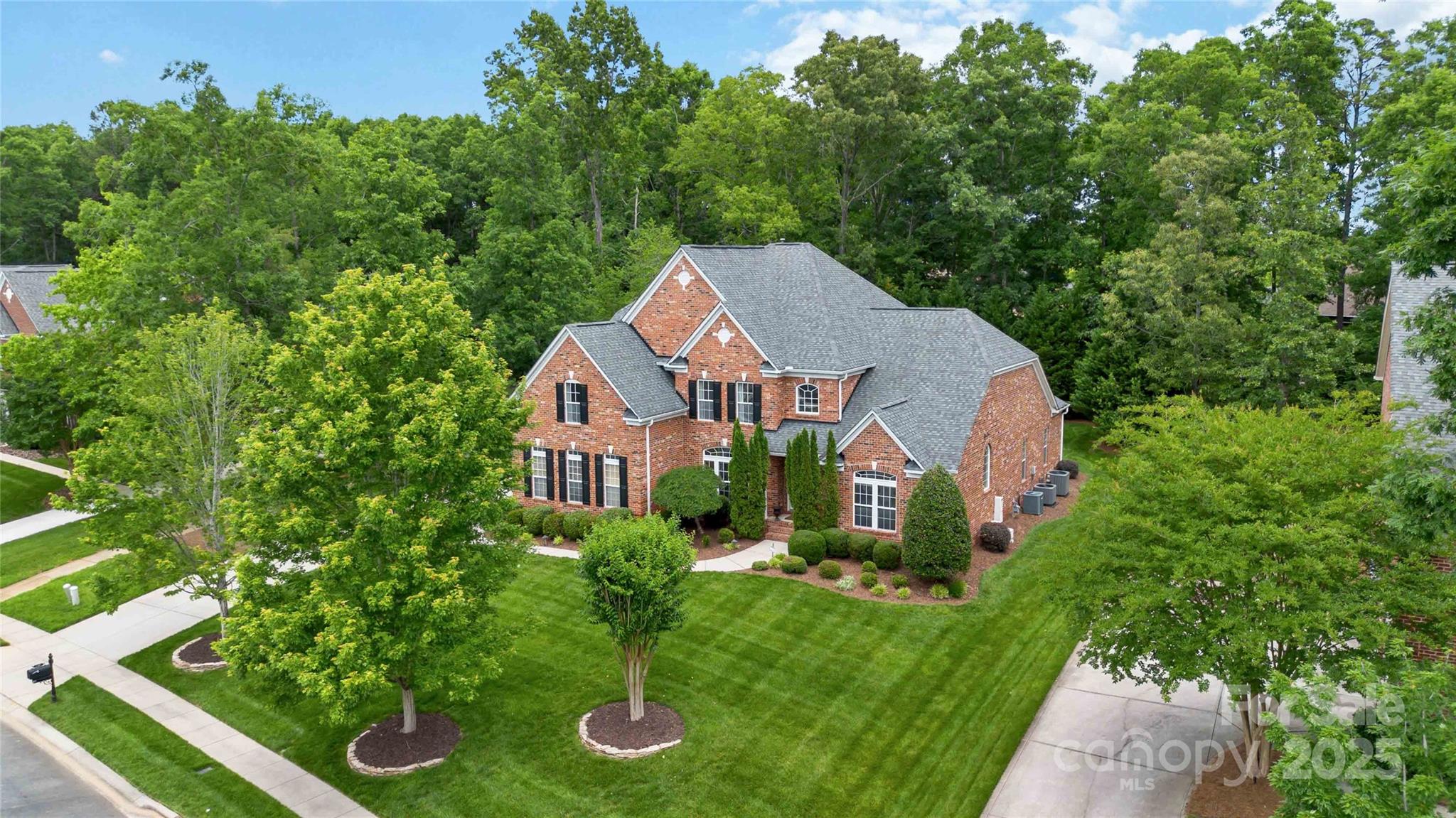 7302 Yellowhorn Trail