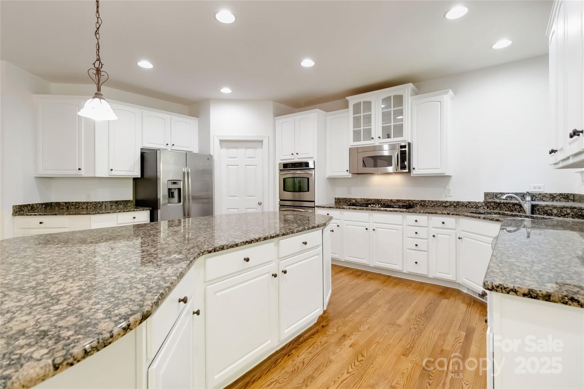 7302 Yellowhorn Trail