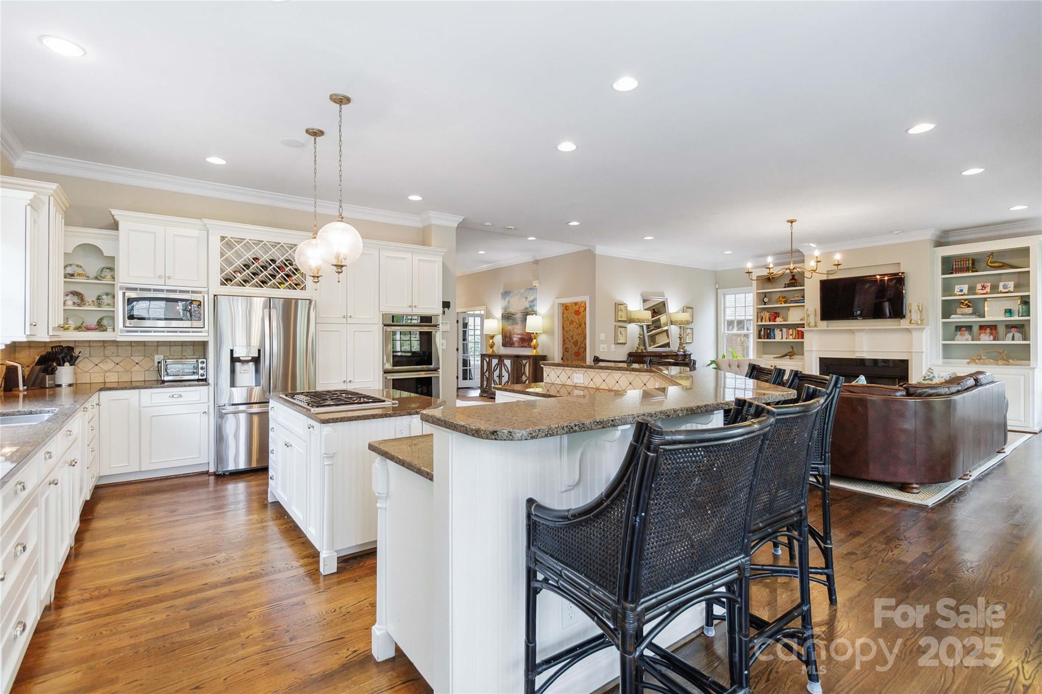 1921 Brandon Circle