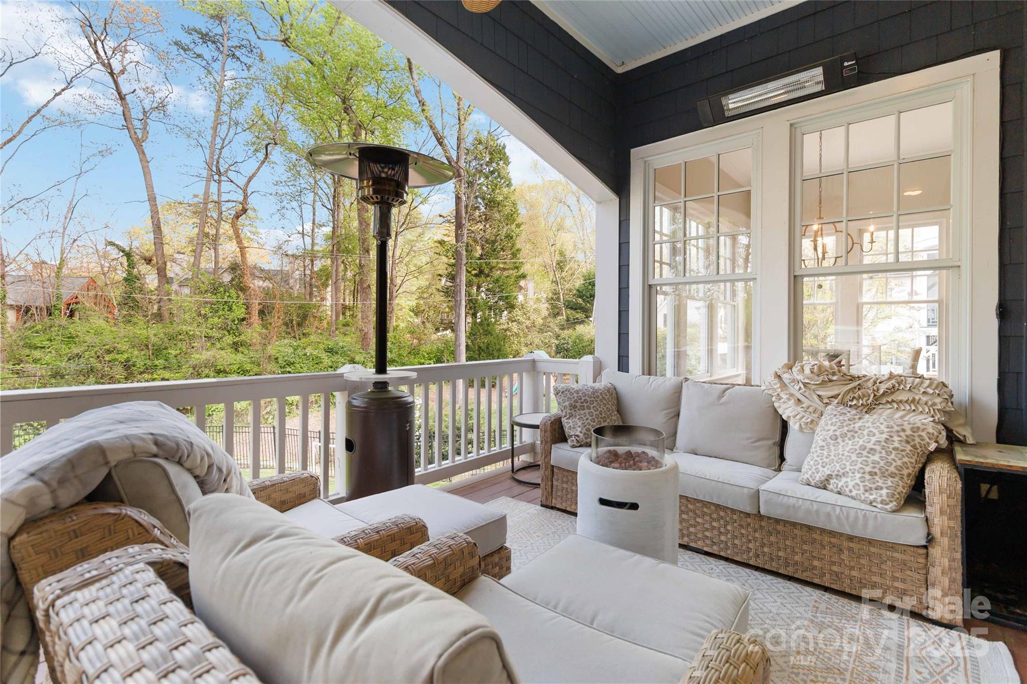 1921 Brandon Circle