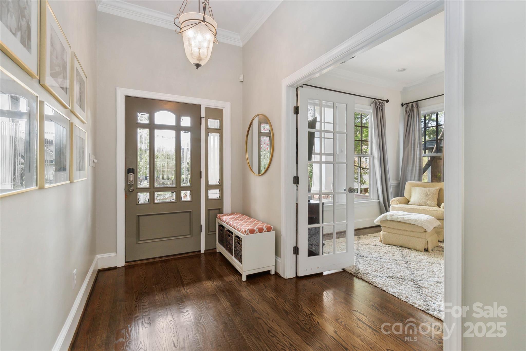 1921 Brandon Circle