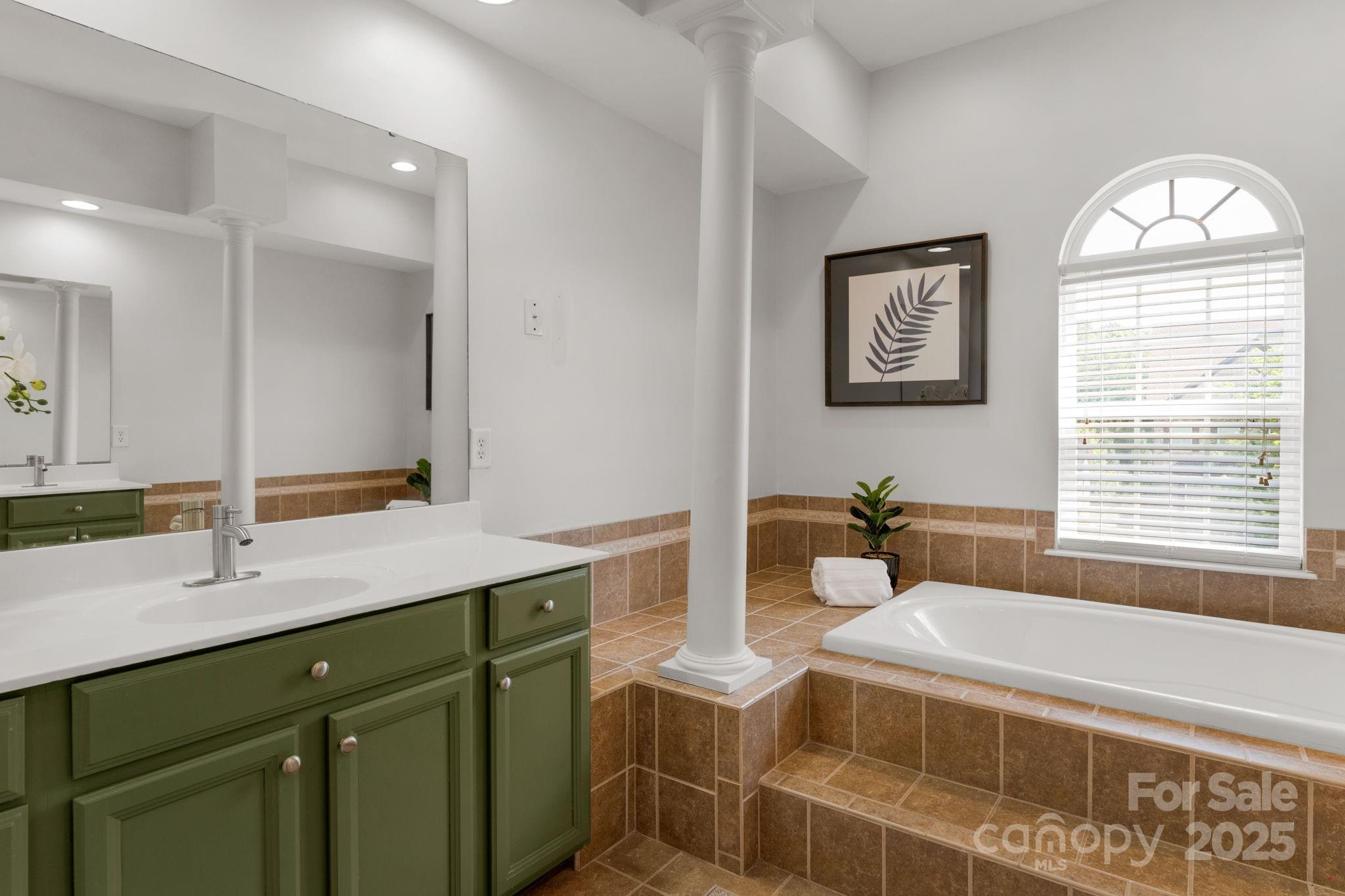 1116 Crooked River Drive