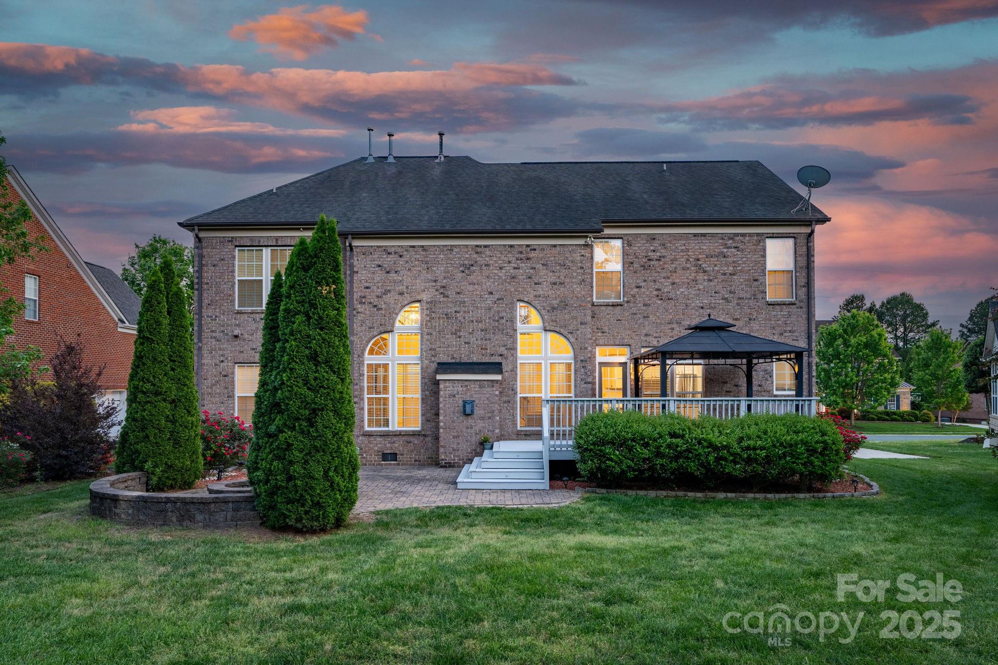 1116 Crooked River Drive