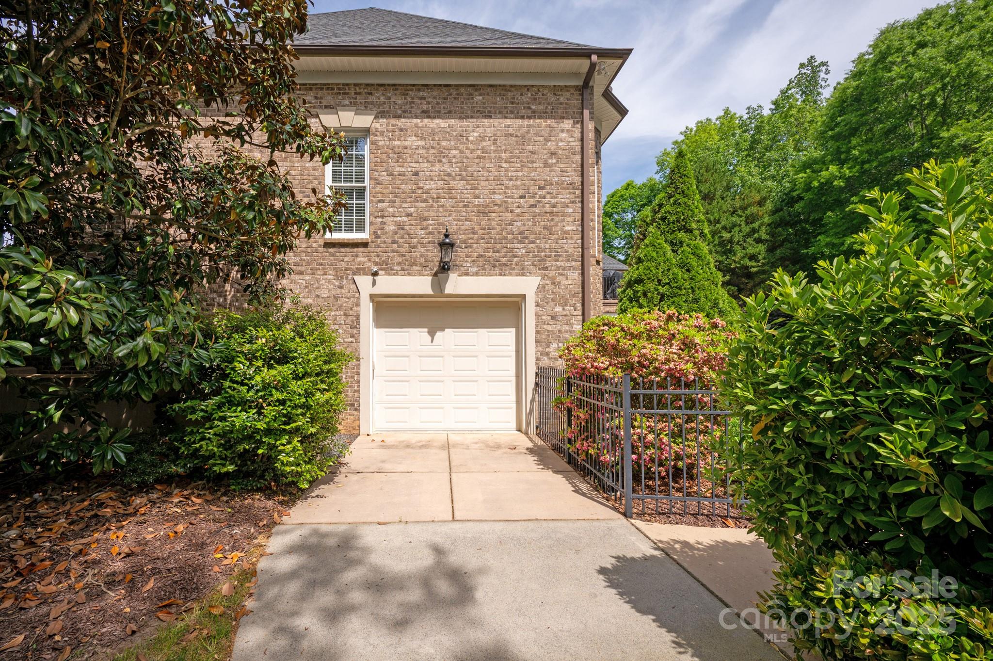 1001 Medinah Court