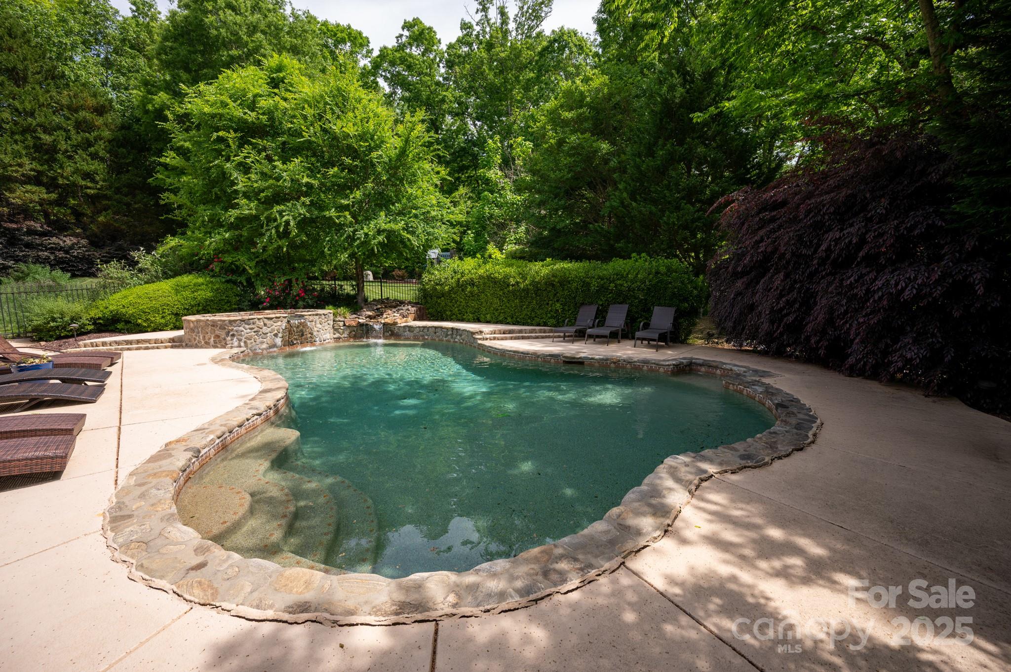 1001 Medinah Court