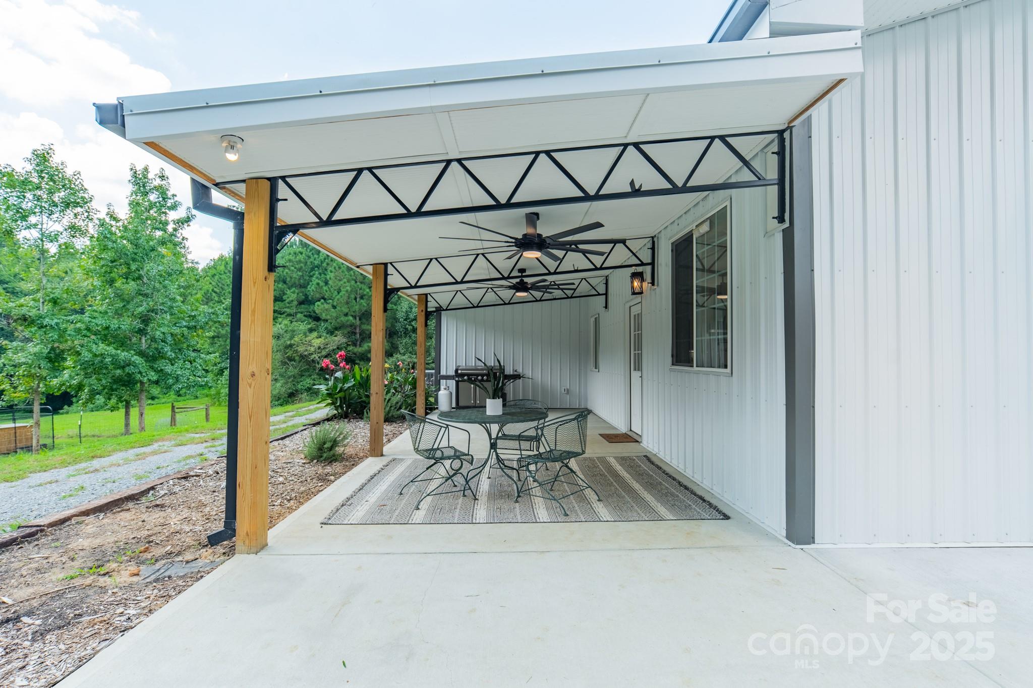 2003 Briarwood Circle